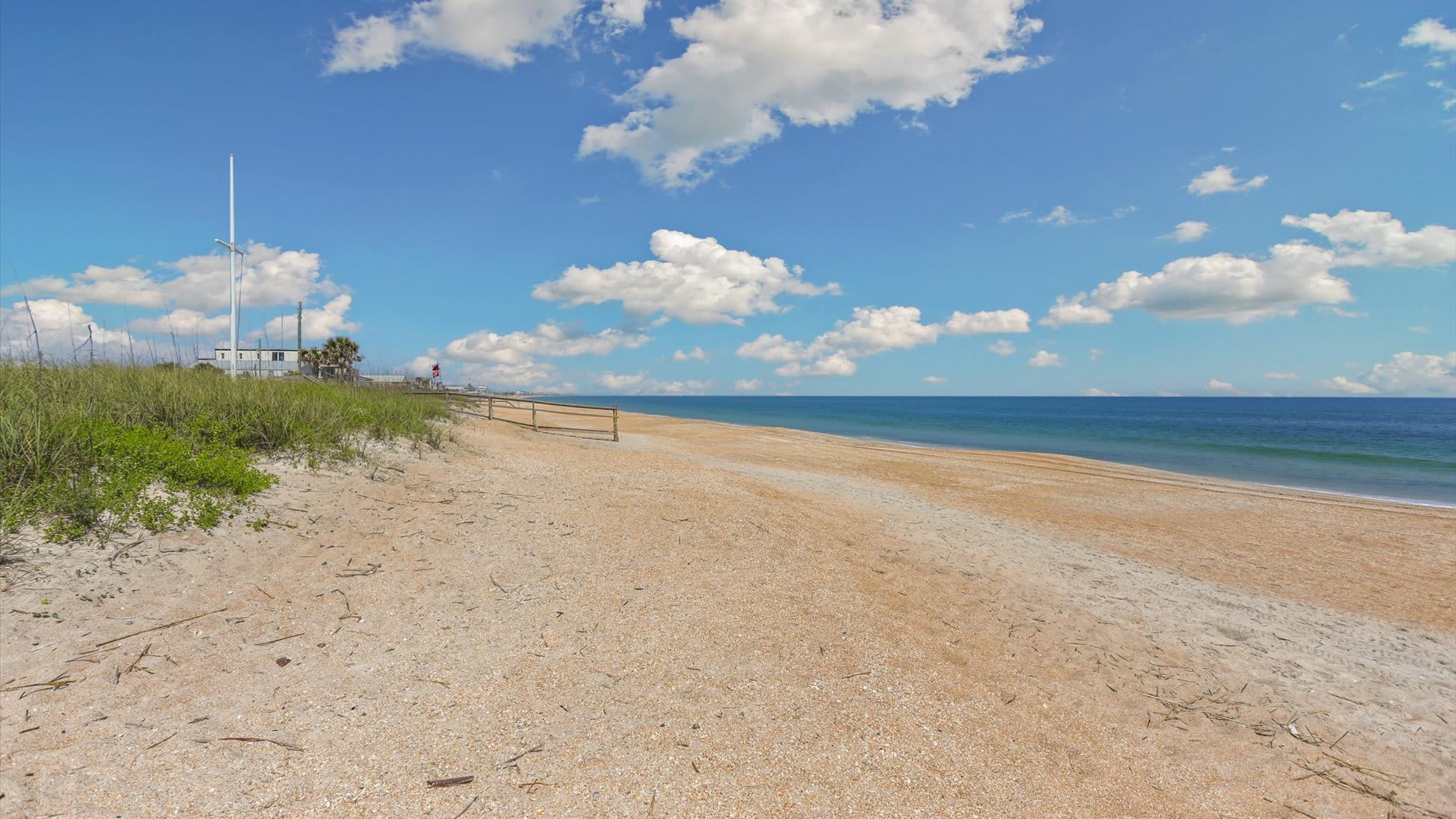 Captain's Fleet-Battened Hatches | Wren Beach Rent