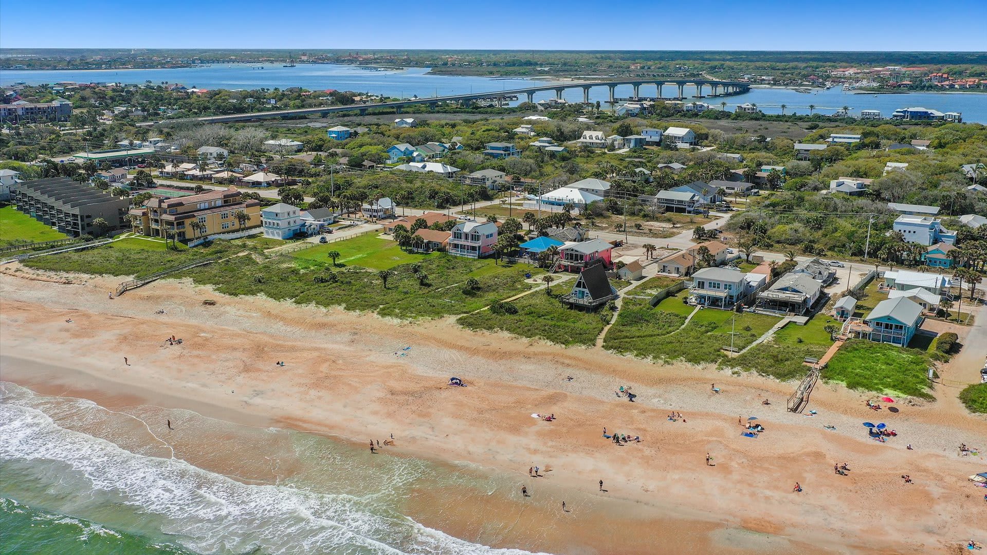 Captain's Fleet-Battened Hatches | Wren Beach Rent