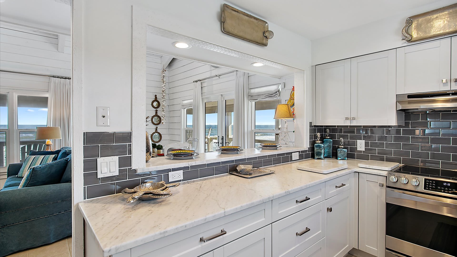 Island Time | Wren Beach Rentals by Portoro
