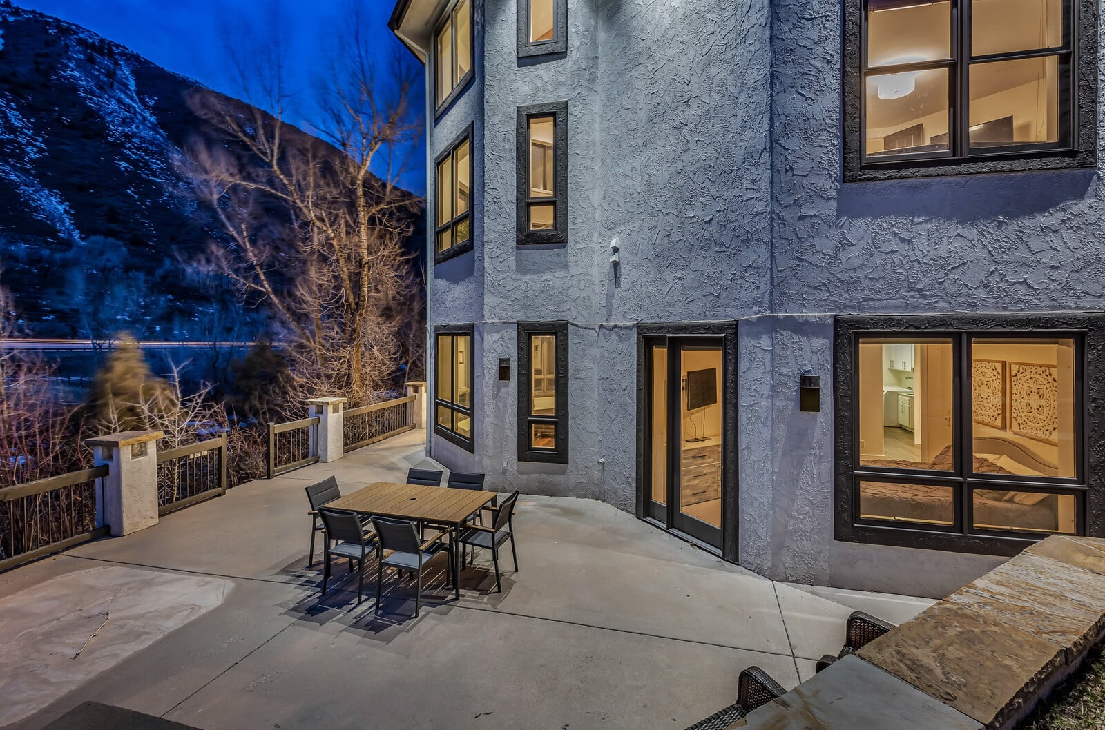 Mountain home w/riverfront & patio