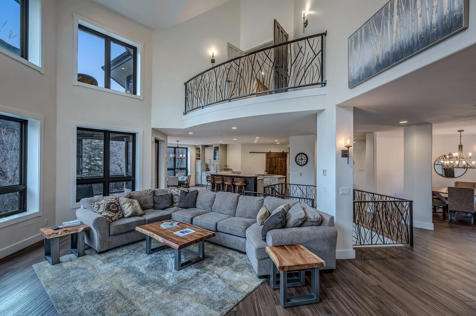 Mountain home w/riverfront & patio