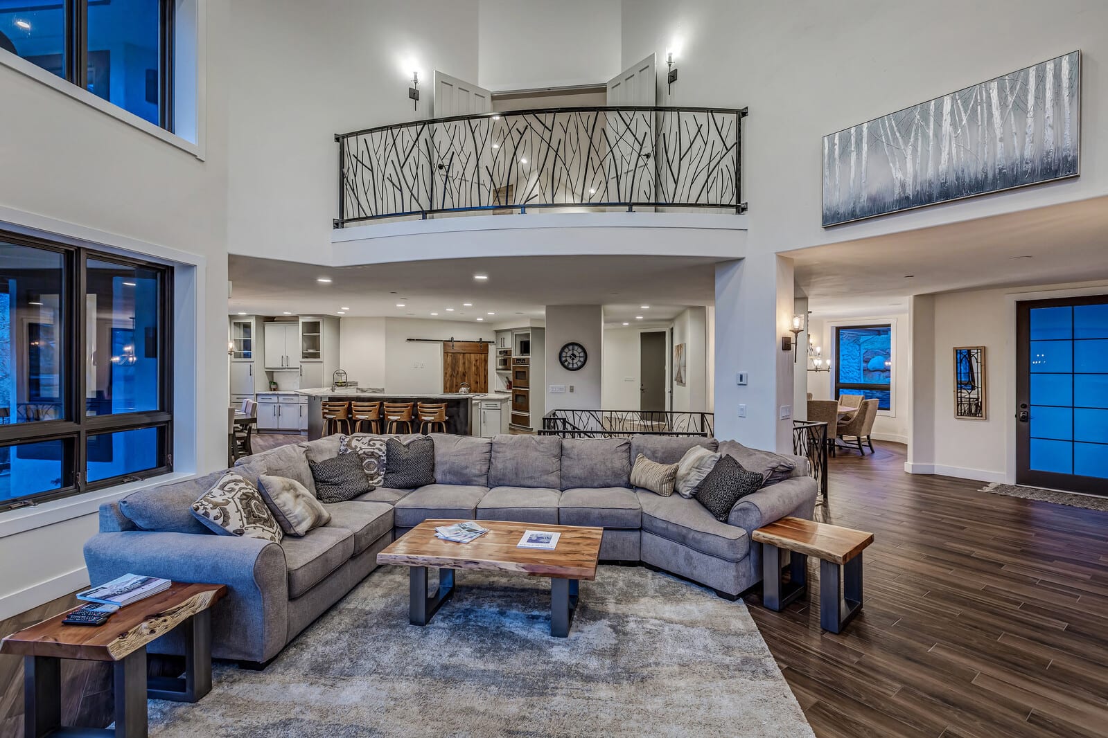 Mountain home w/riverfront & patio