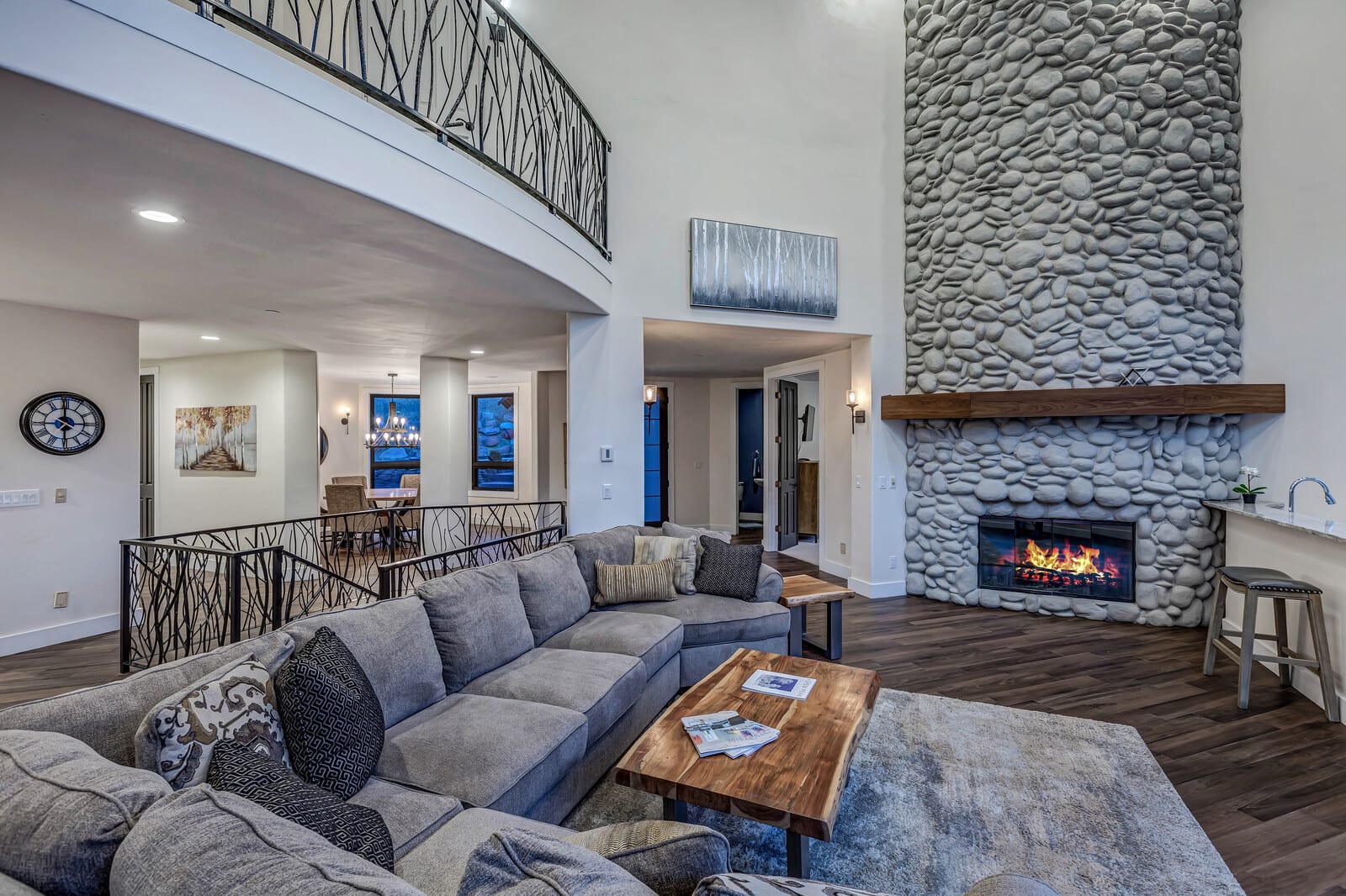 Mountain home w/riverfront & patio