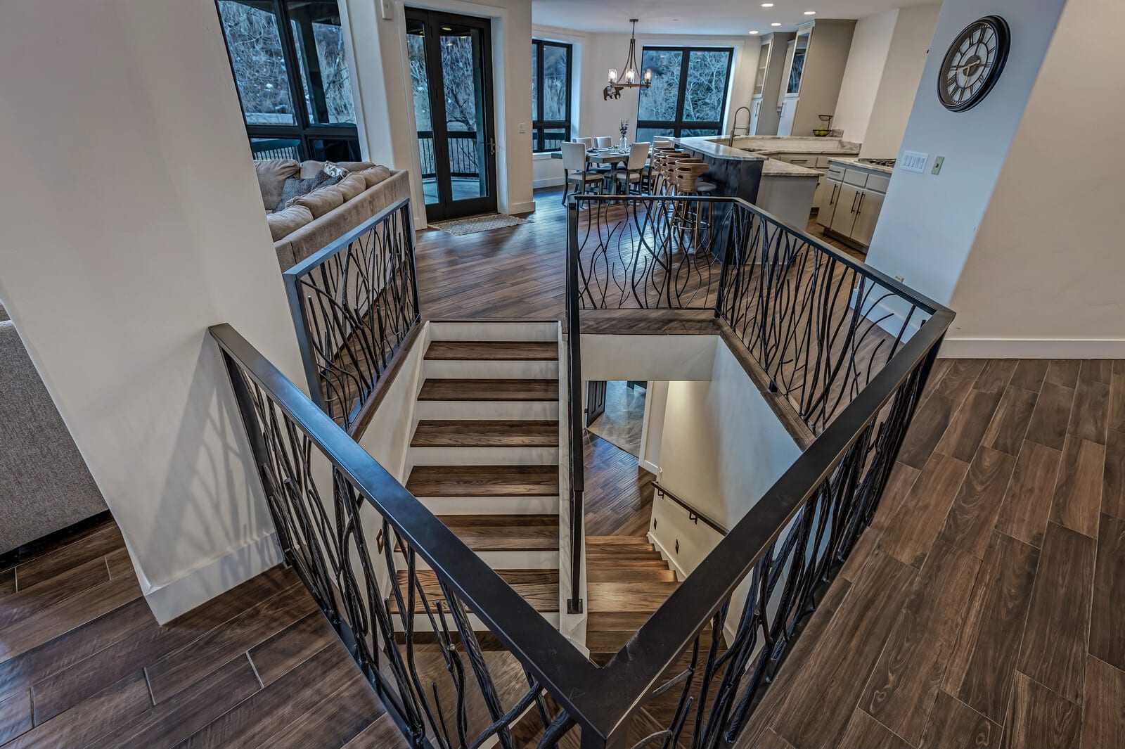 Mountain home w/riverfront & patio