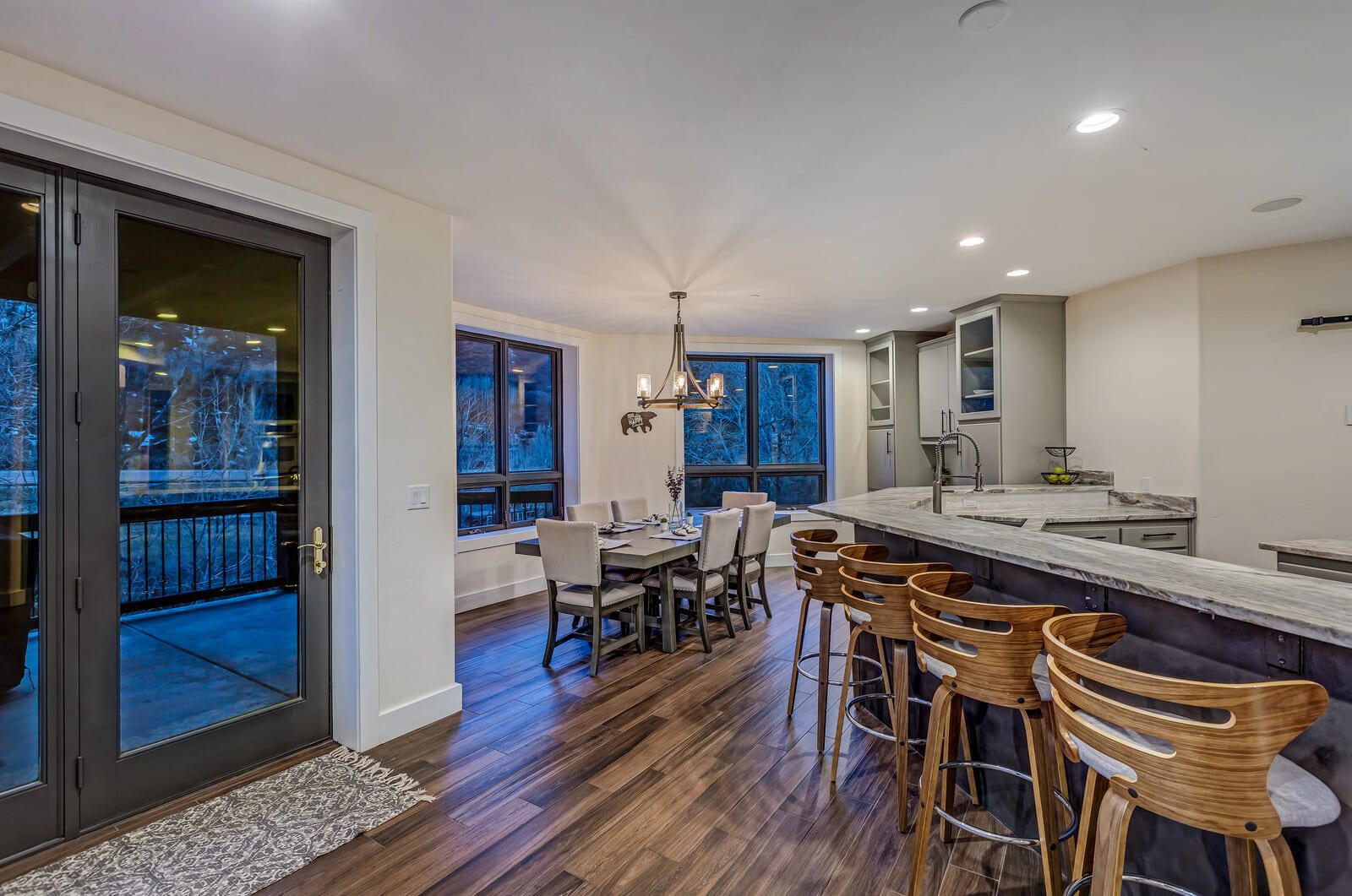 Mountain home w/riverfront & patio