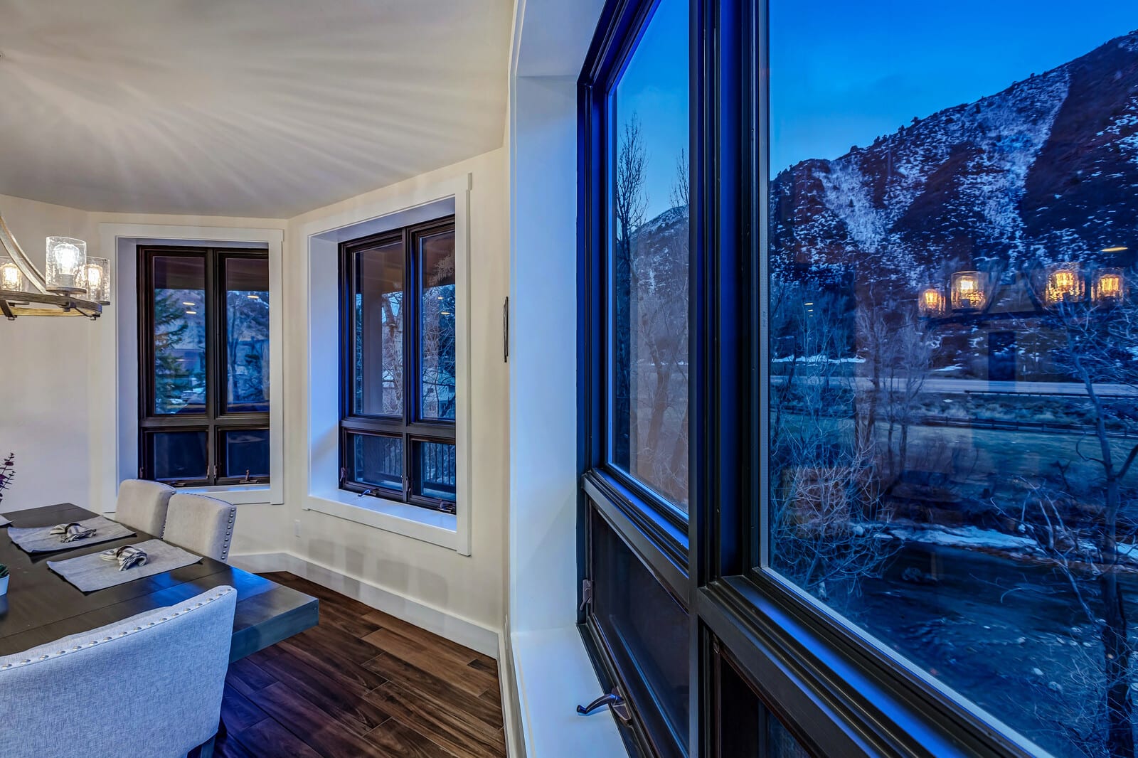 Mountain home w/riverfront & patio