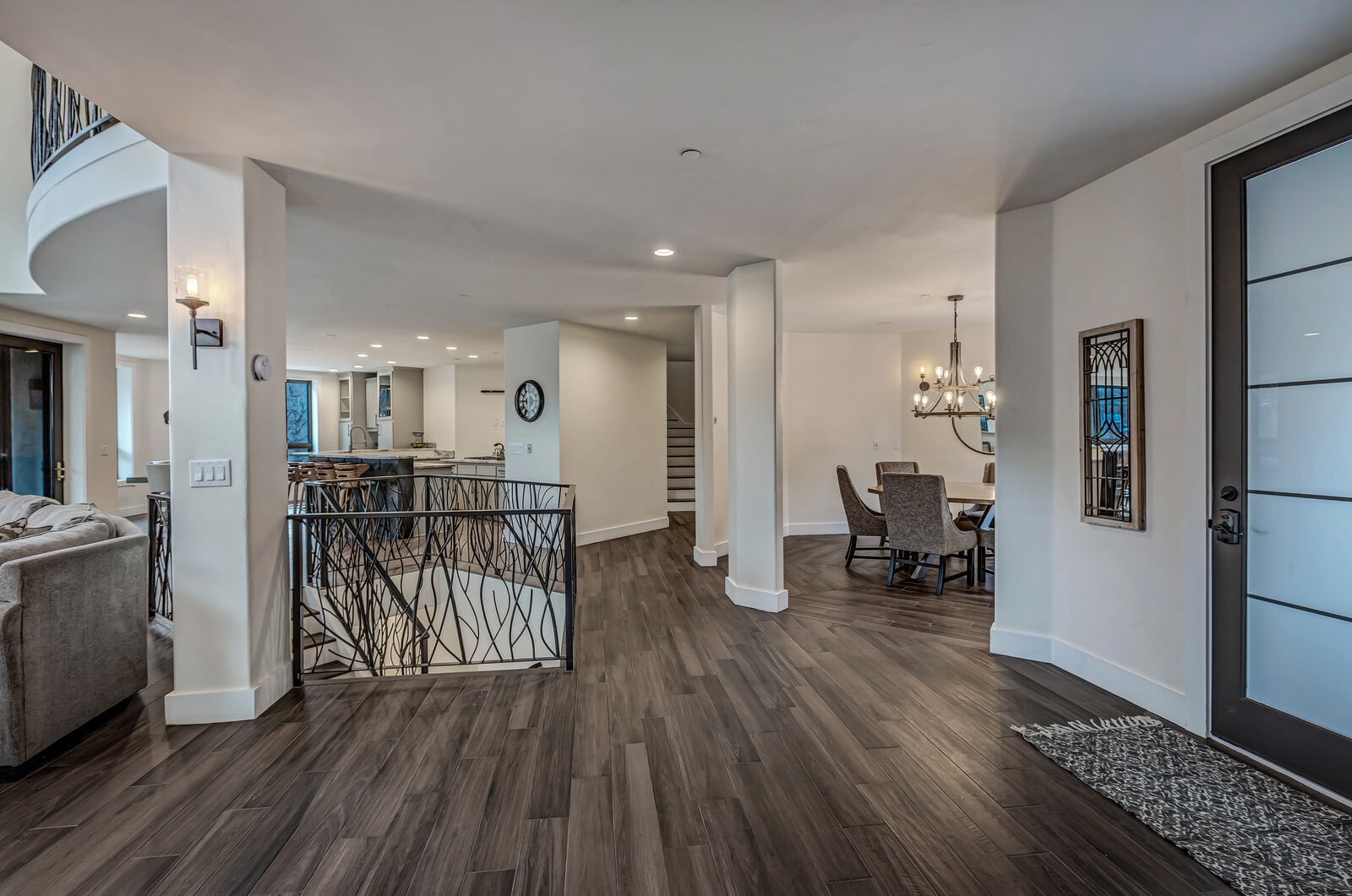 Mountain home w/riverfront & patio