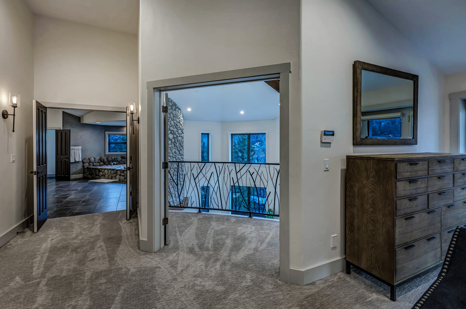 Mountain home w/riverfront & patio