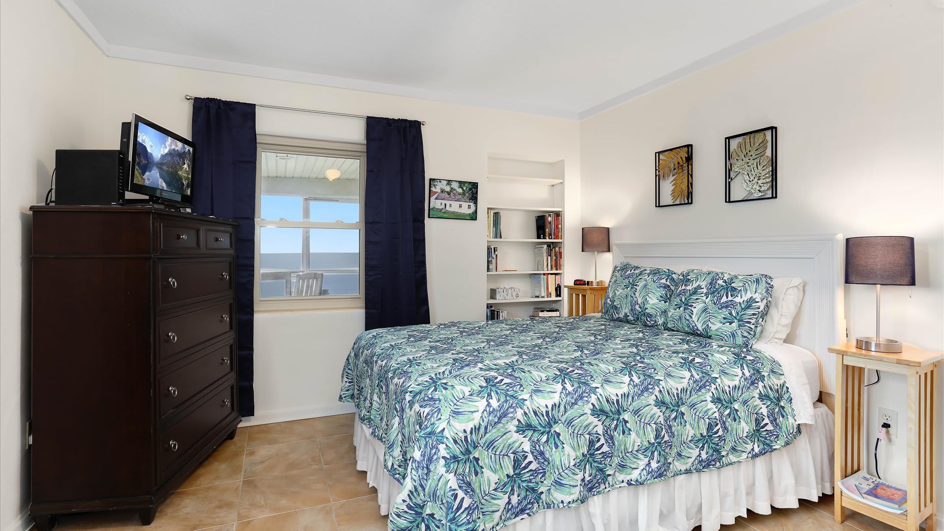 Seven Palms | Wren Beach Rentals by Portoro