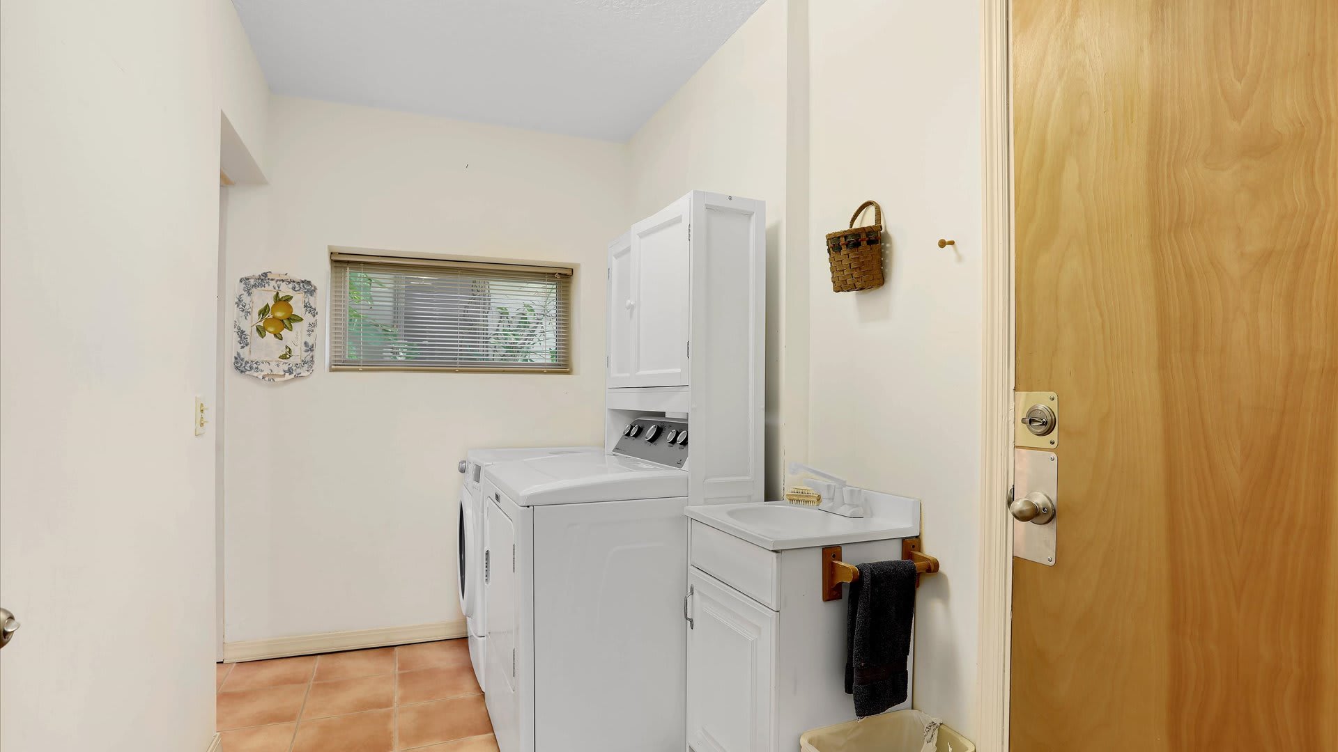 Seven Palms | Wren Beach Rentals by Portoro