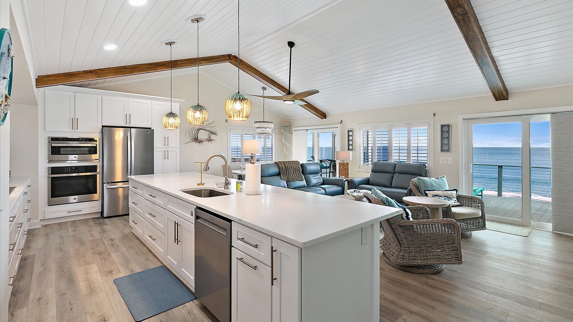Sandpiper's Nest | Wren Beach Rentals by Portoro