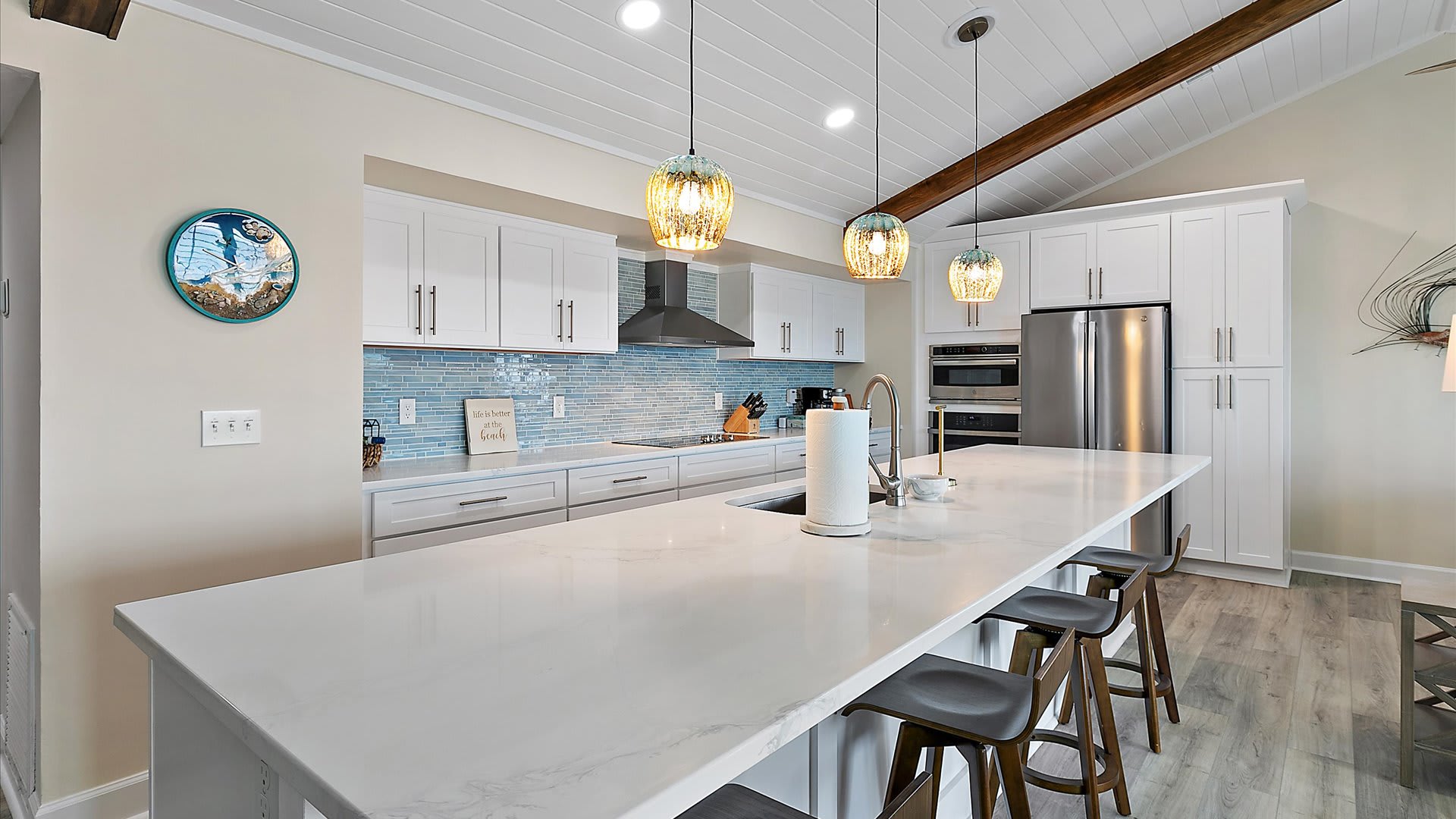 Sandpiper's Nest | Wren Beach Rentals by Portoro
