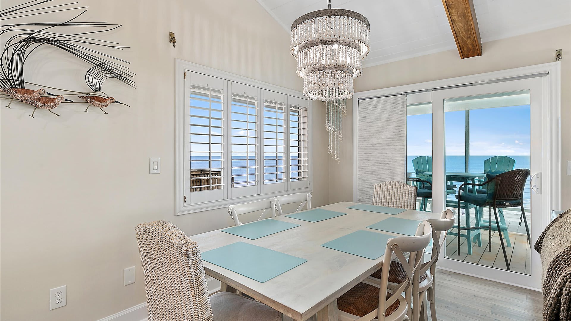 Sandpiper's Nest | Wren Beach Rentals by Portoro