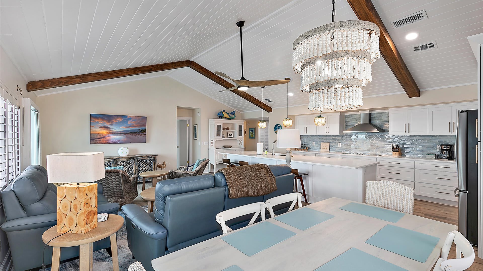 Sandpiper's Nest | Wren Beach Rentals by Portoro