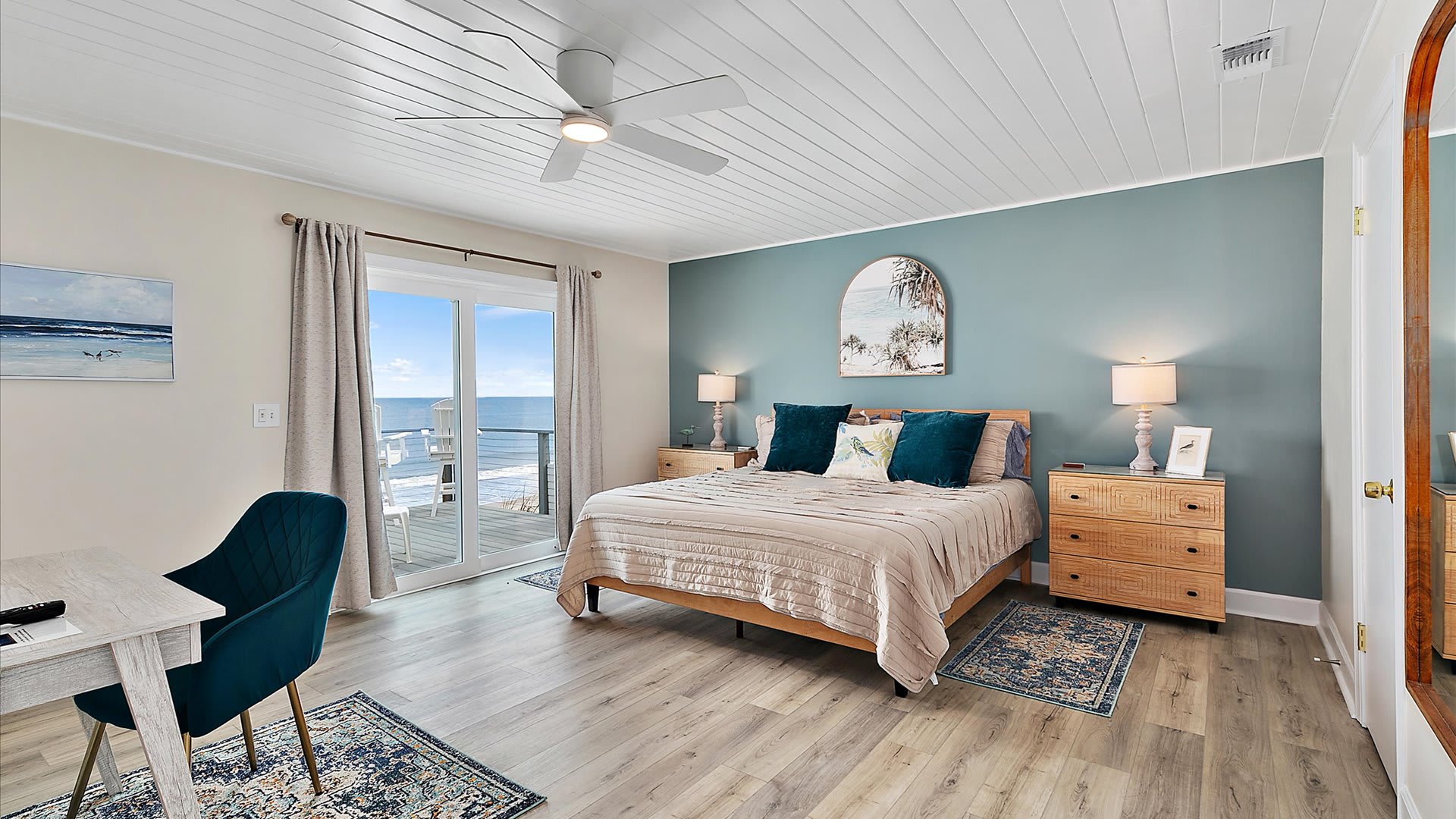 Sandpiper's Nest | Wren Beach Rentals by Portoro