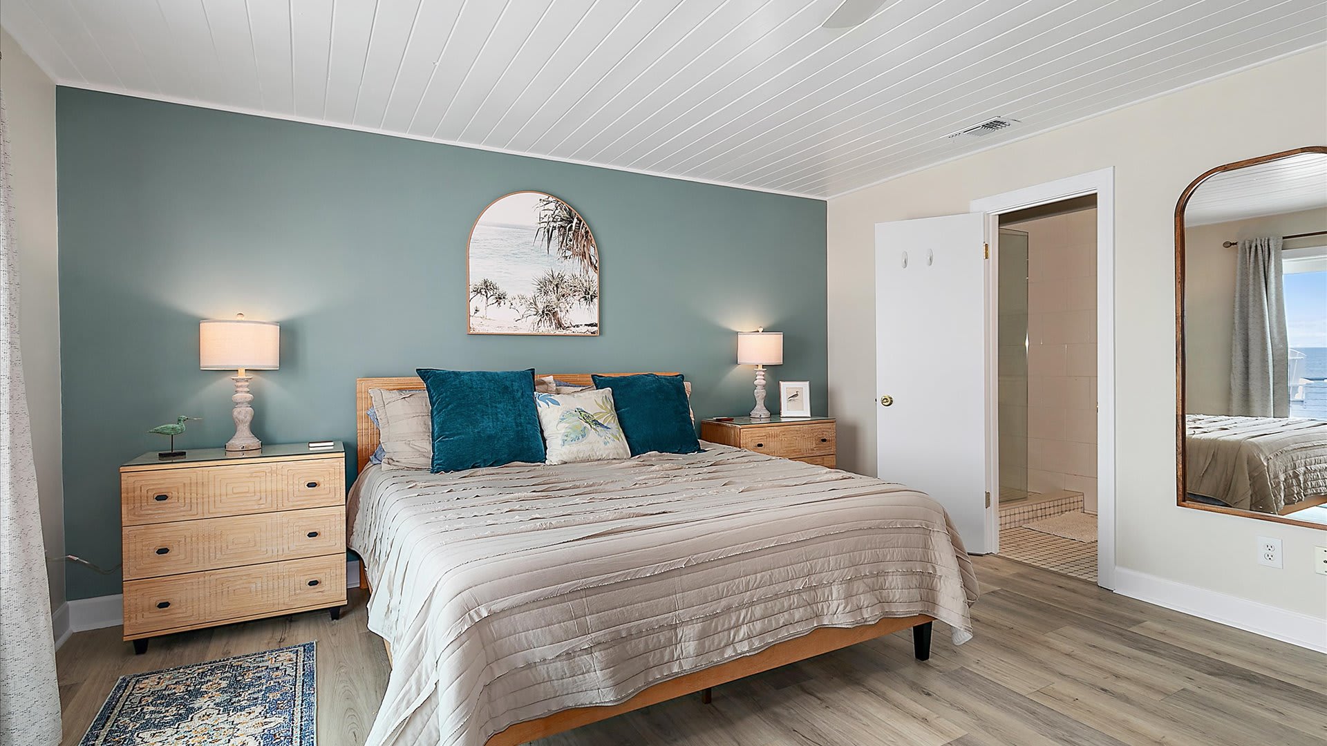 Sandpiper's Nest | Wren Beach Rentals by Portoro