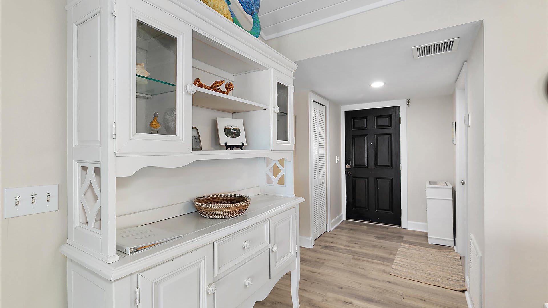Sandpiper's Nest | Wren Beach Rentals by Portoro