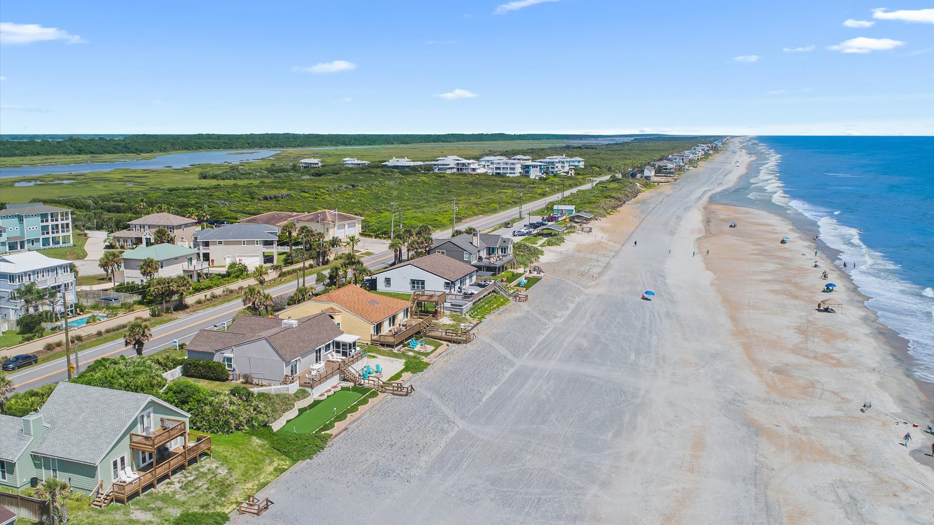 Sandpiper's Nest | Wren Beach Rentals by Portoro