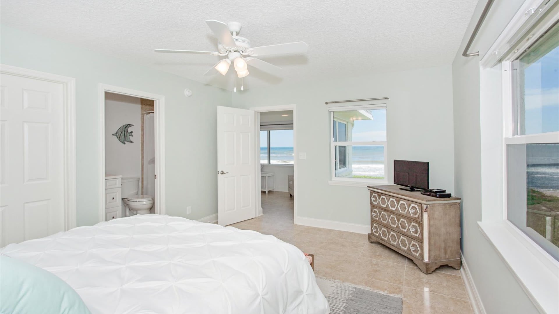 Driftwood | Wren Beach Rentals by Portoro