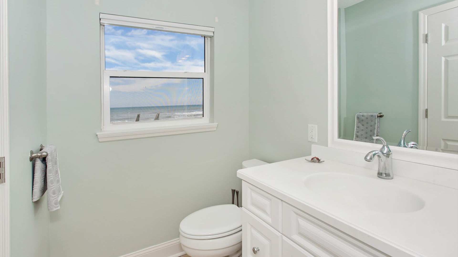 Driftwood | Wren Beach Rentals by Portoro