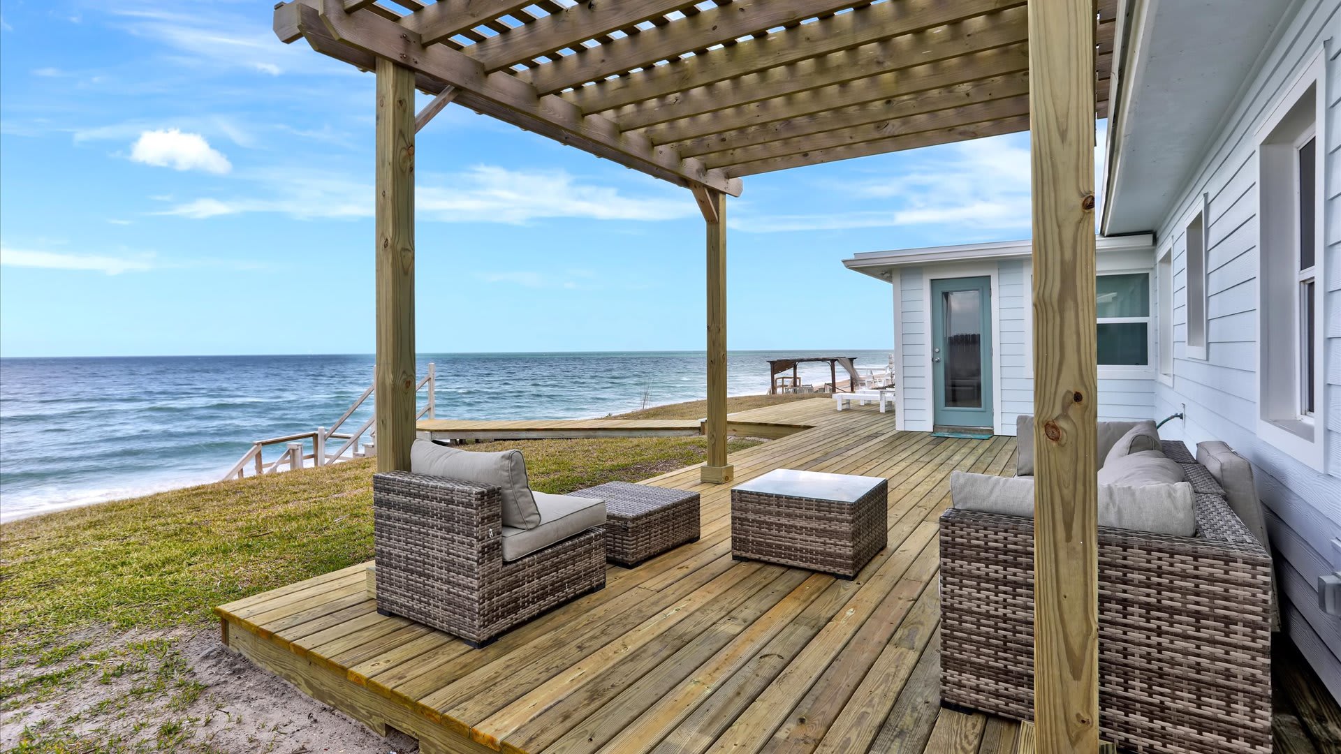 Driftwood | Wren Beach Rentals by Portoro