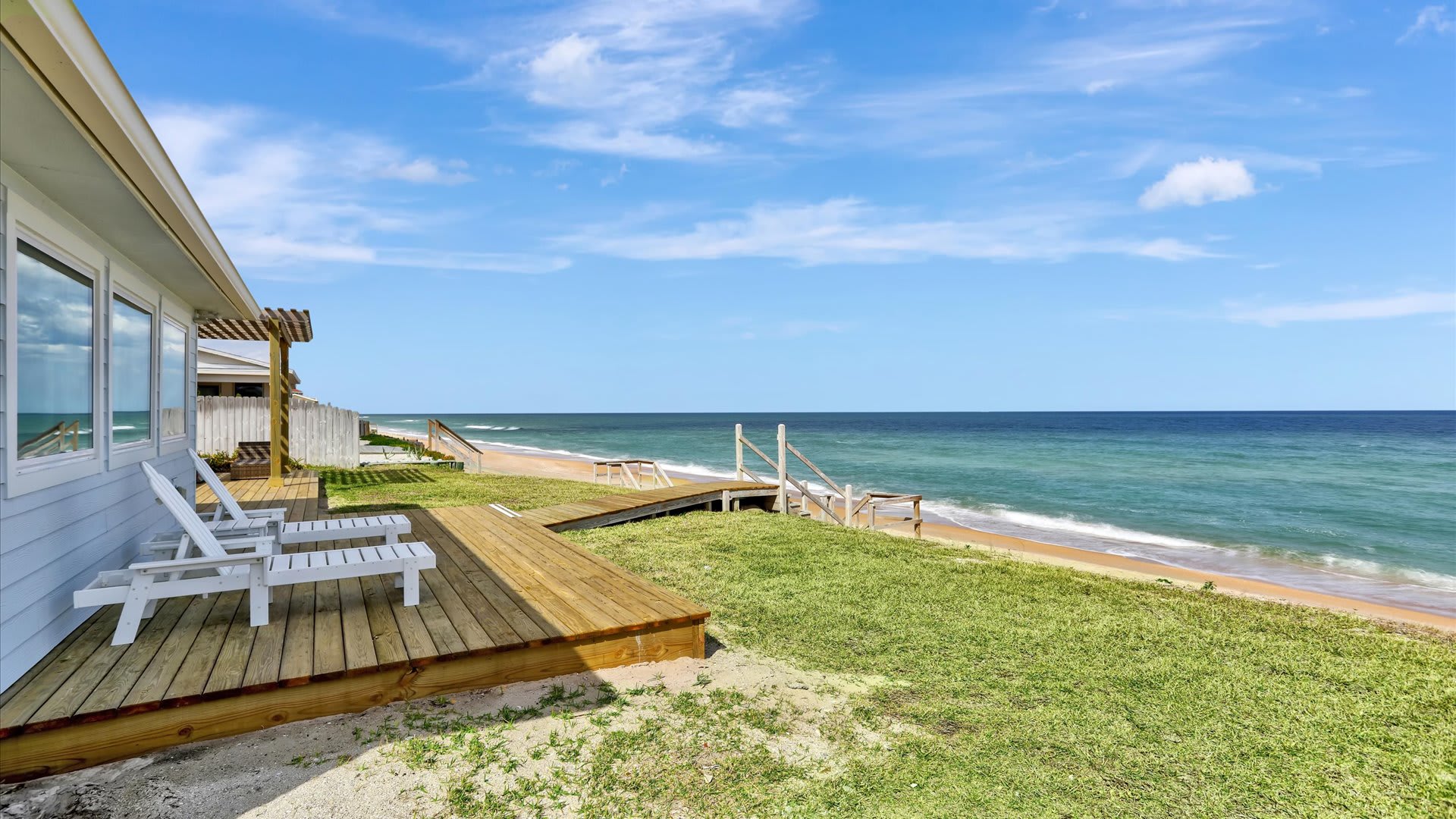 Driftwood | Wren Beach Rentals by Portoro