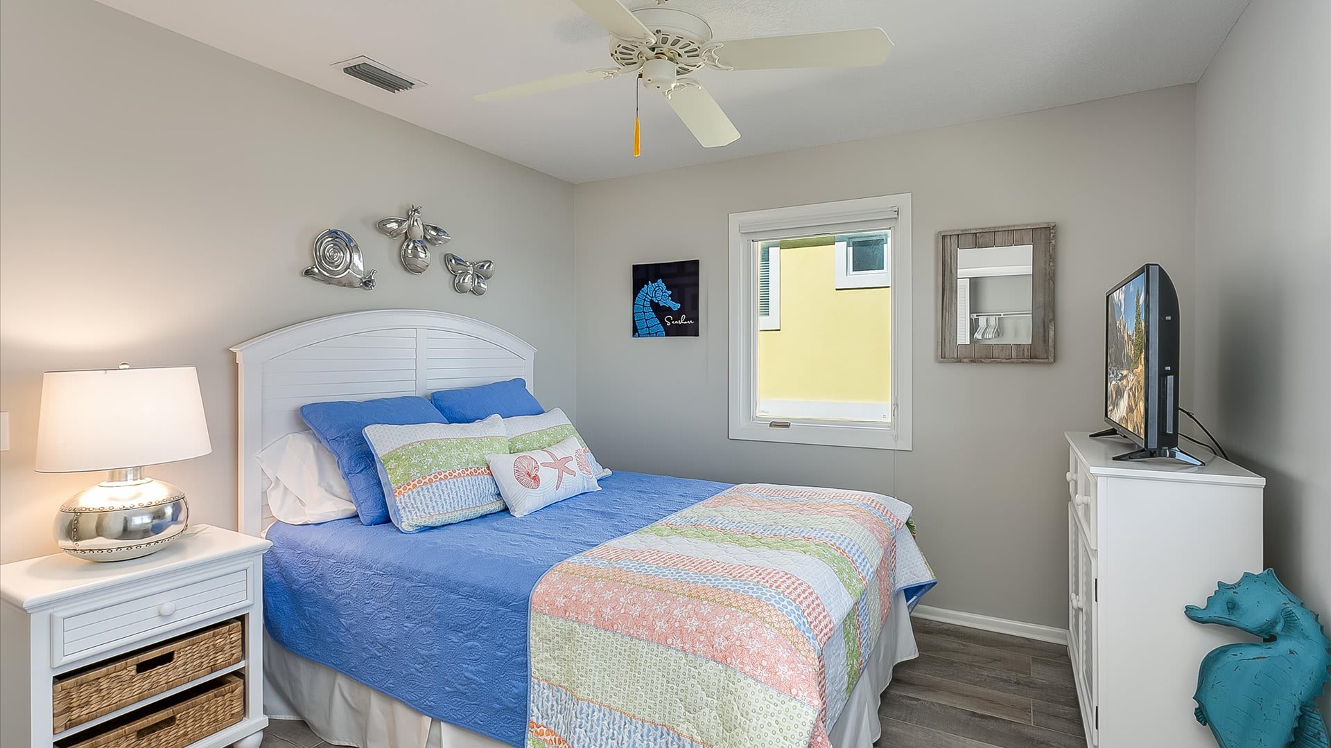 Sandy Shores | Wren Beach Rentals by Portoro
