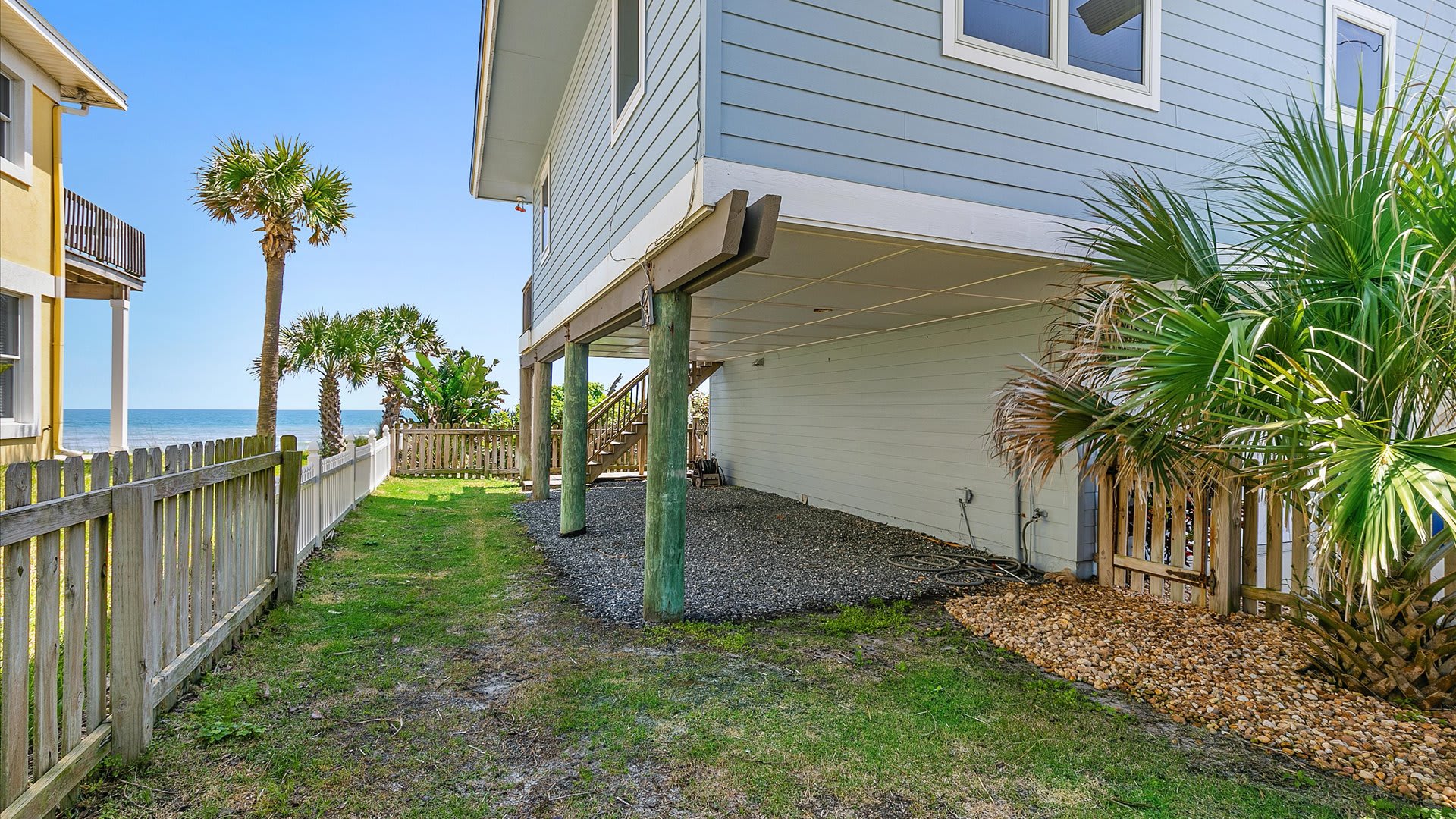 Sandy Shores | Wren Beach Rentals by Portoro
