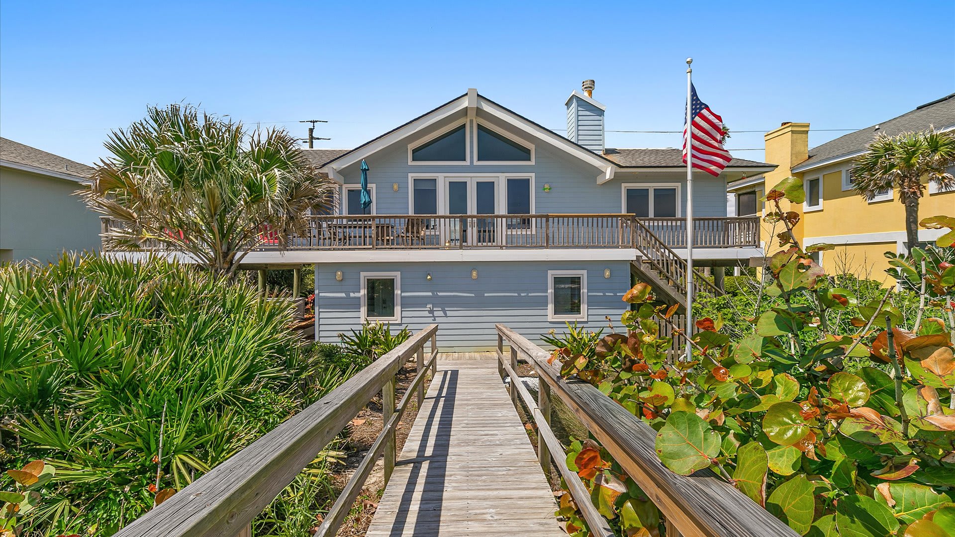 Sandy Shores | Wren Beach Rentals by Portoro