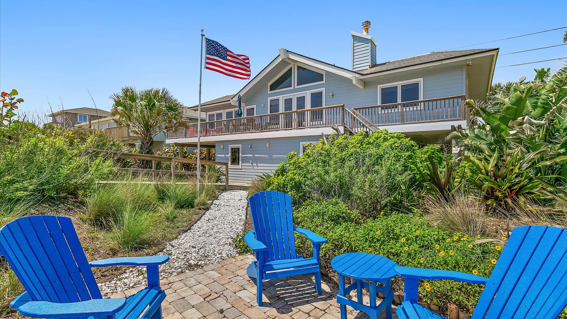 Sandy Shores | Wren Beach Rentals by Portoro