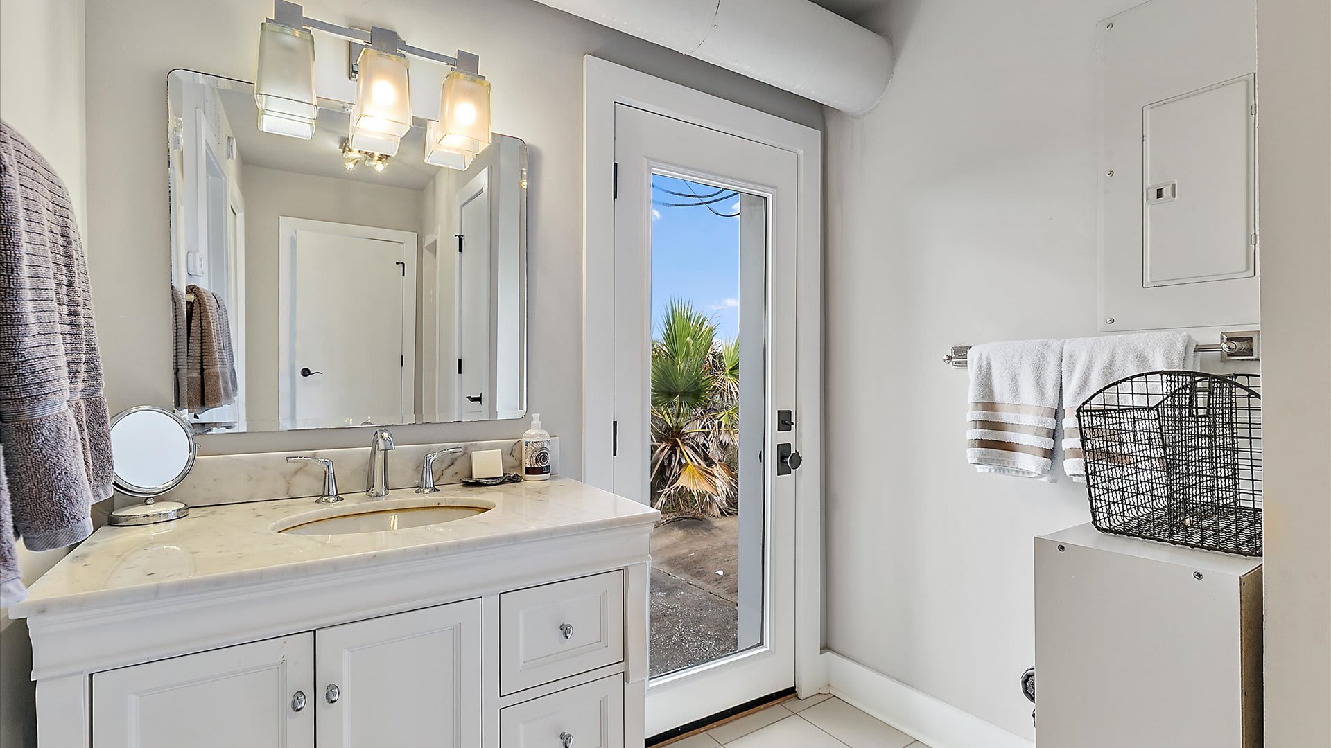 After Dune Delight | Wren Beach Rentals by Portoro