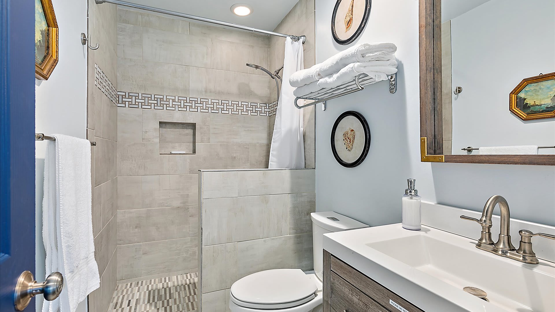 Villa Adriana | Wren Beach Rentals by Portoro