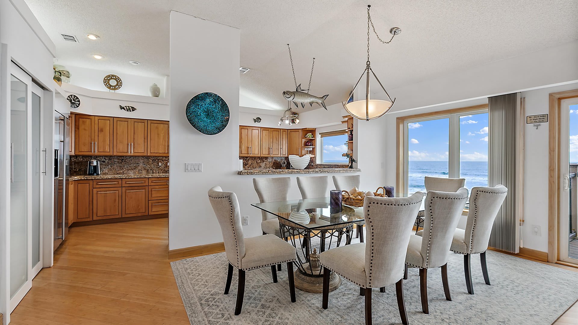 Foxy's Retreat | Wren Beach Rentals by Portoro