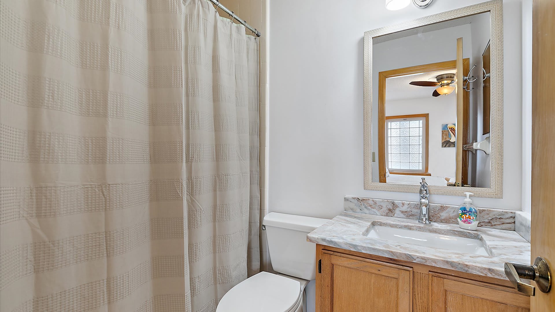 Foxy's Retreat | Wren Beach Rentals by Portoro