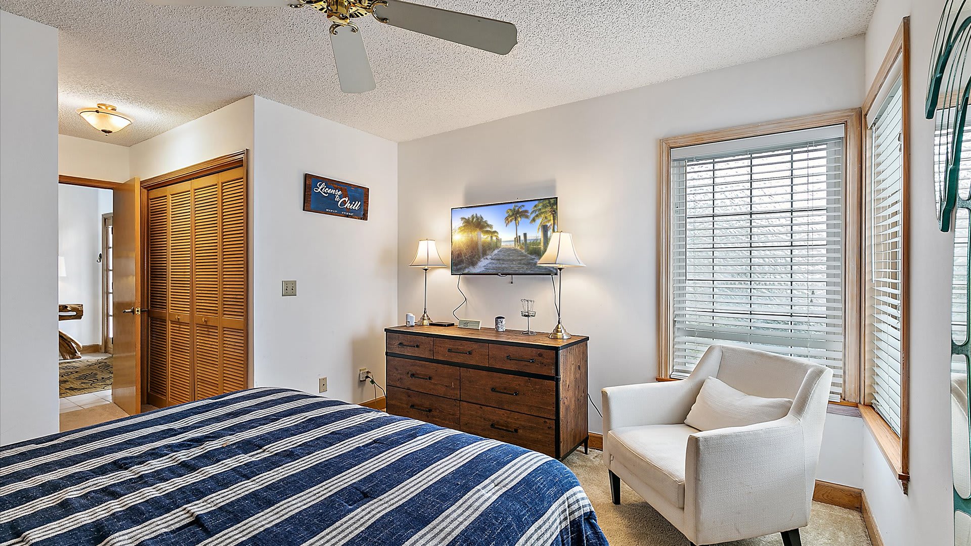Foxy's Retreat | Wren Beach Rentals by Portoro