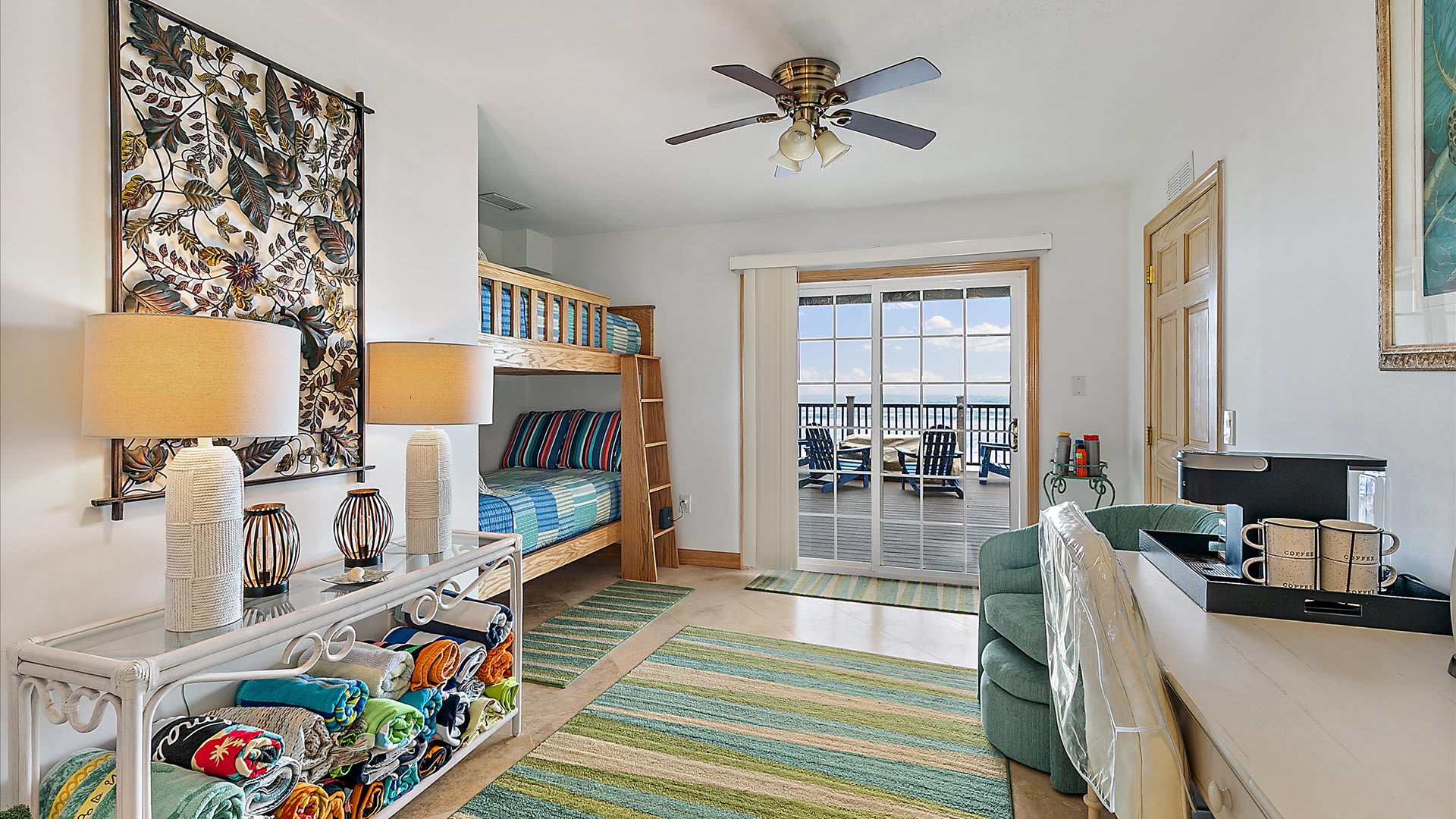 Foxy's Retreat | Wren Beach Rentals by Portoro