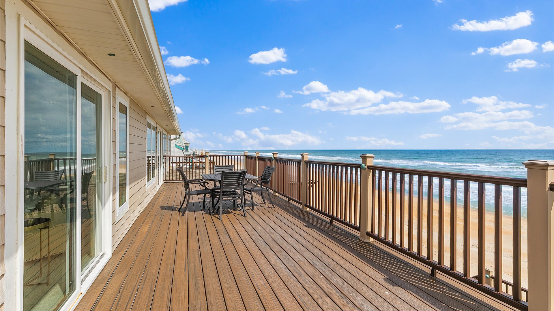 Foxy's Retreat | Wren Beach Rentals by Portoro