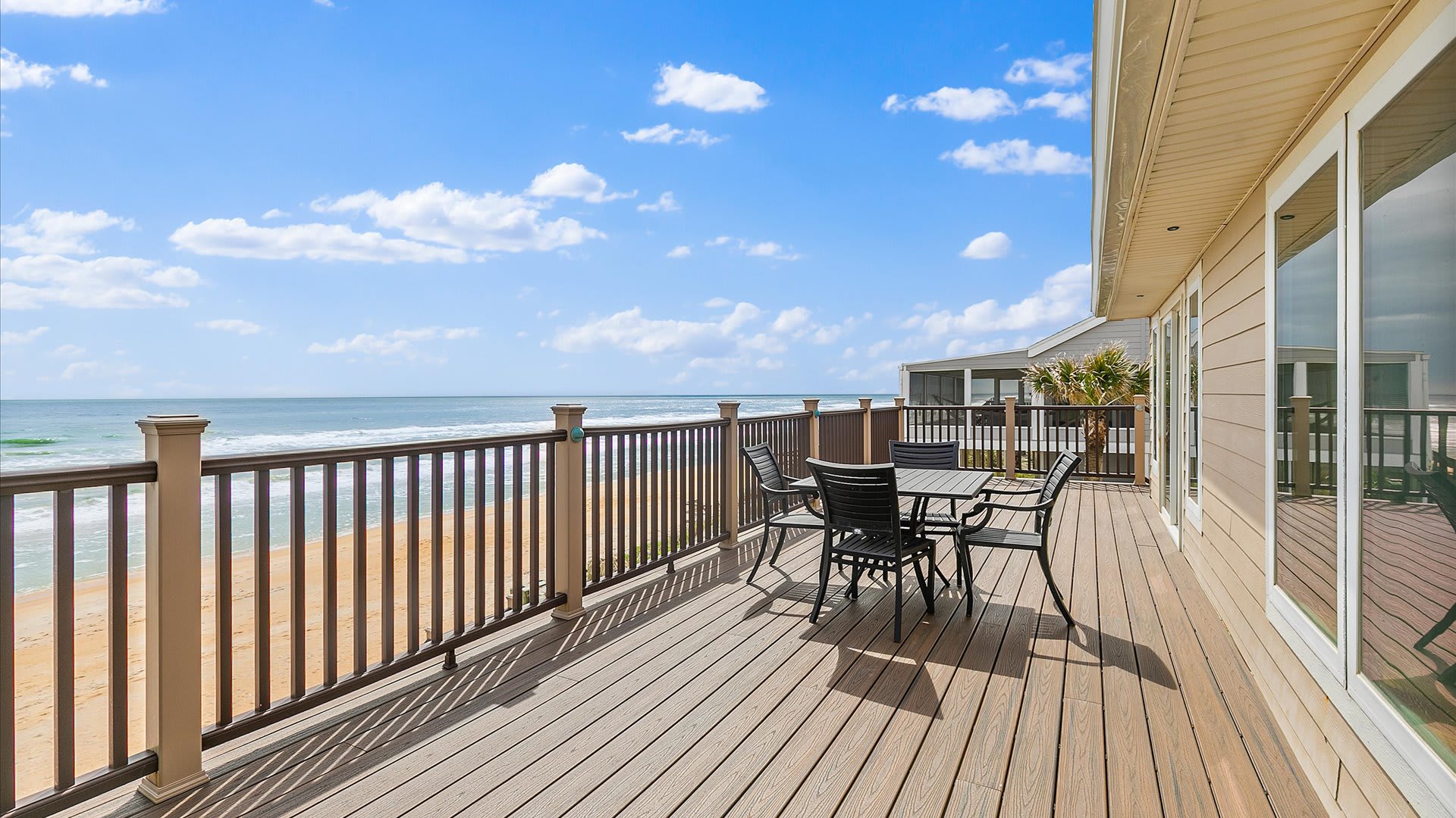 Foxy's Retreat | Wren Beach Rentals by Portoro