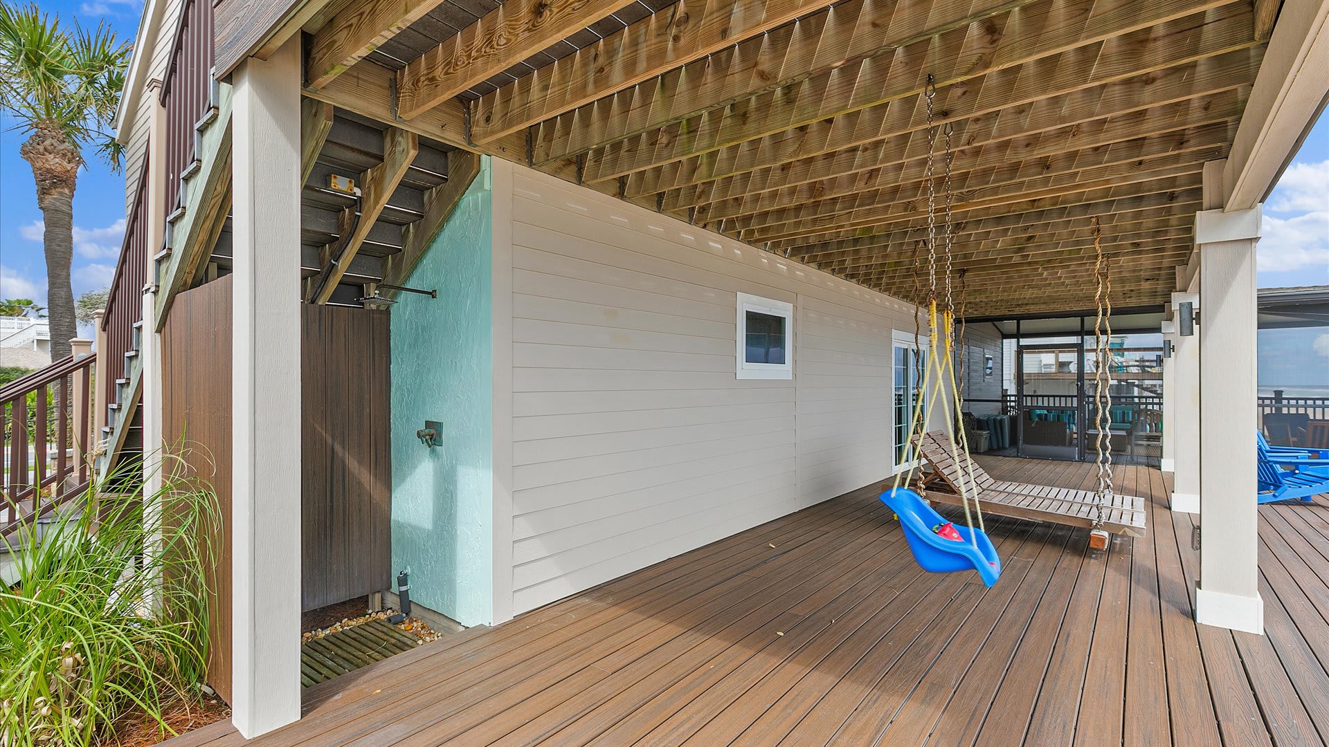 Foxy's Retreat | Wren Beach Rentals by Portoro