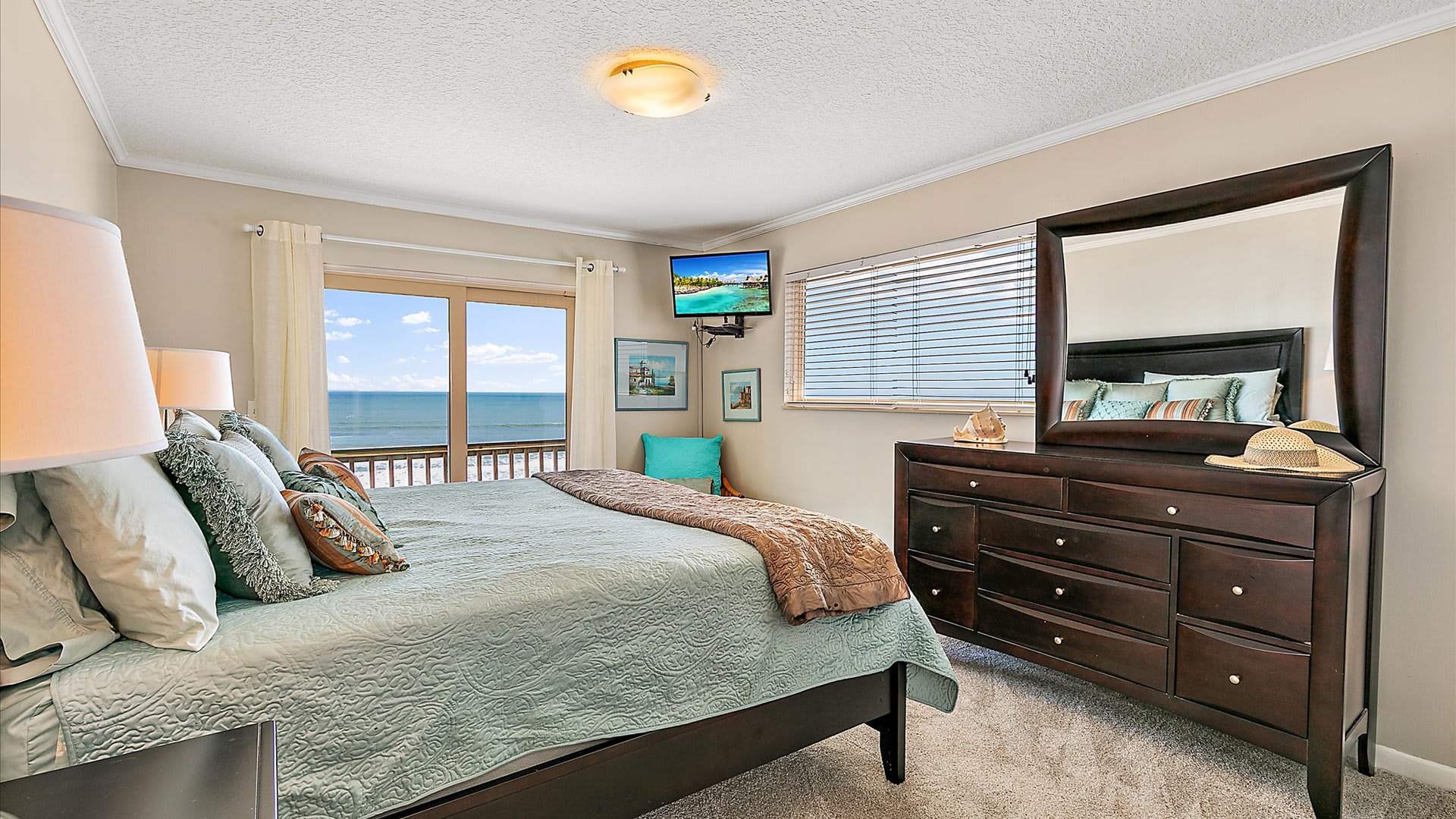 Summer Breeze | Wren Beach Rentals by Portoro