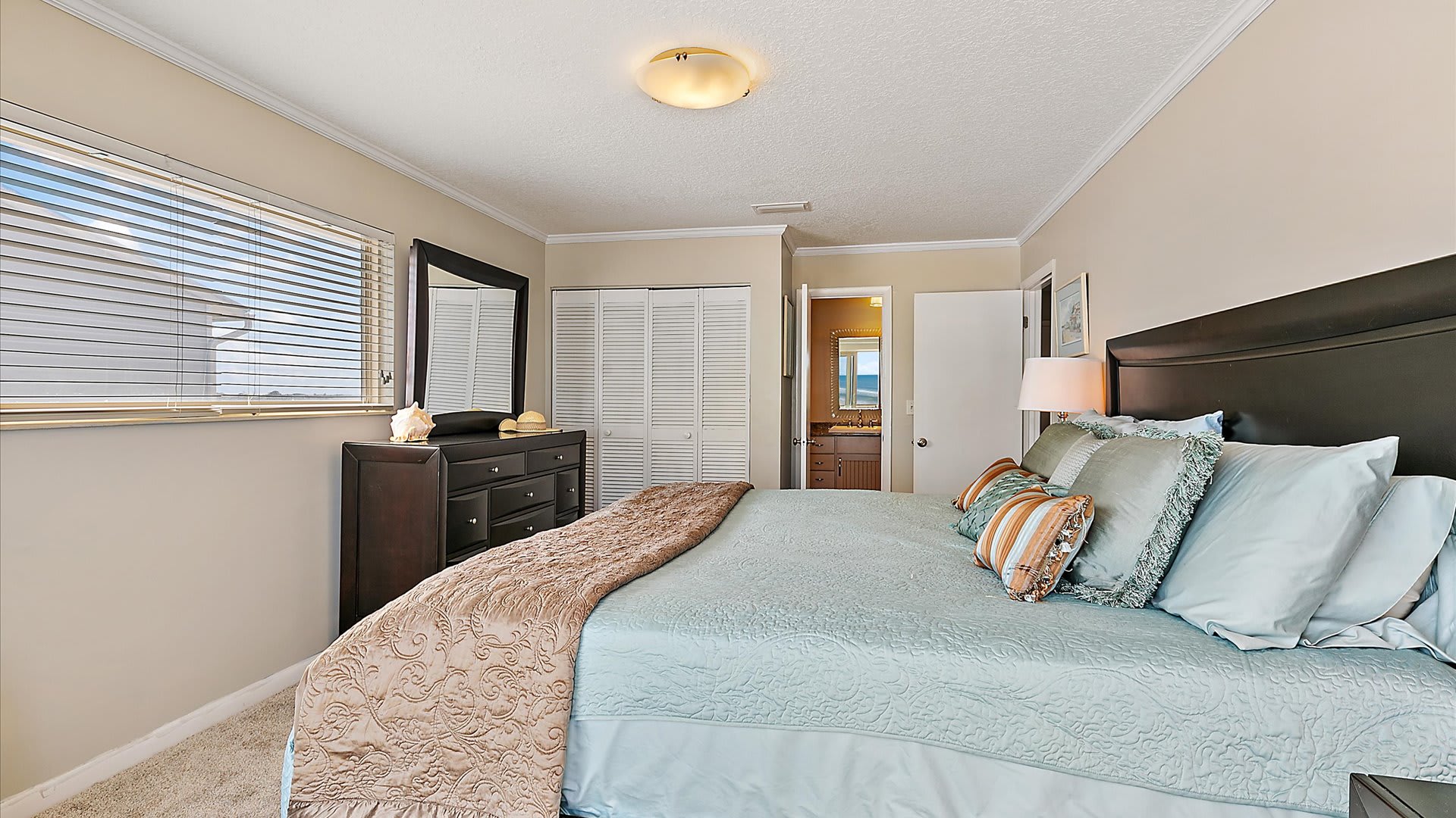 Summer Breeze | Wren Beach Rentals by Portoro