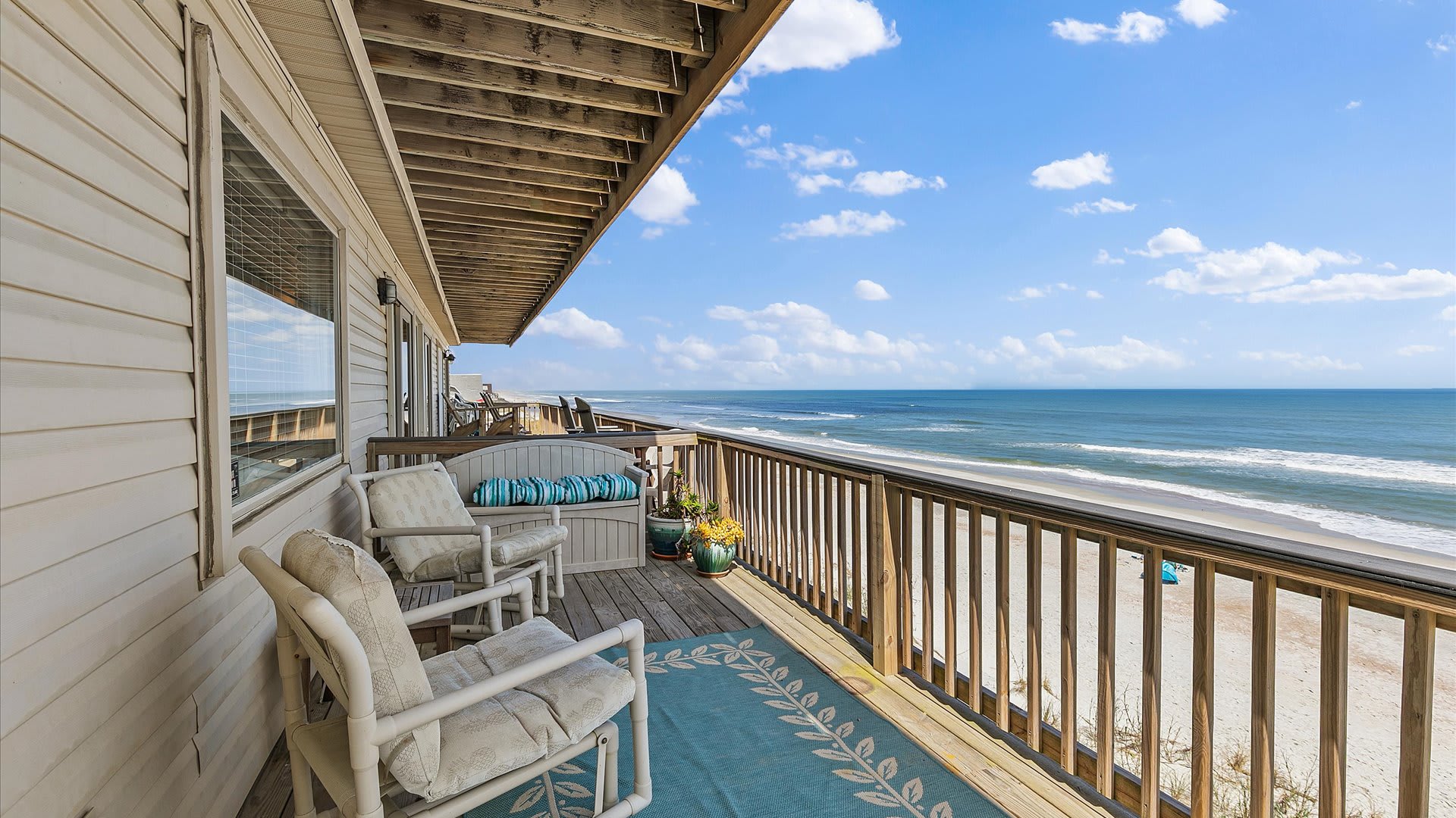 Summer Breeze | Wren Beach Rentals by Portoro