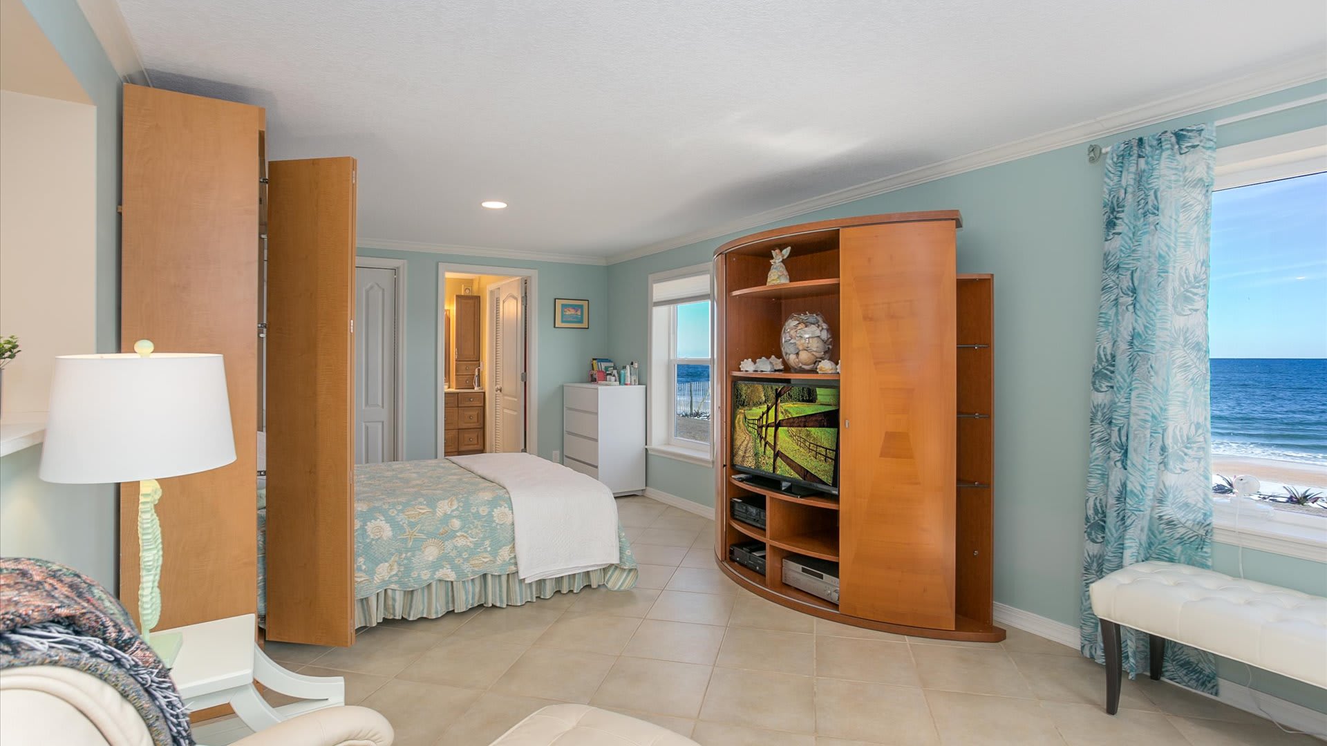 Seaside Sanctuary | Wren Beach Rentals by Portoro
