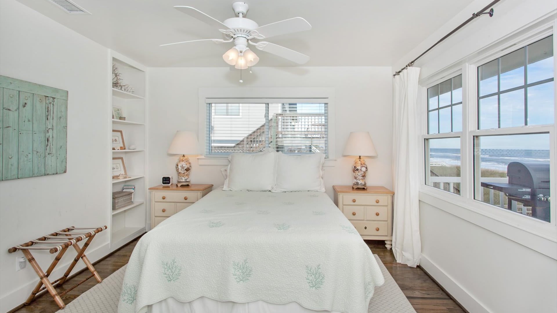 Sandy Chic | Wren Beach Rentals by Portoro