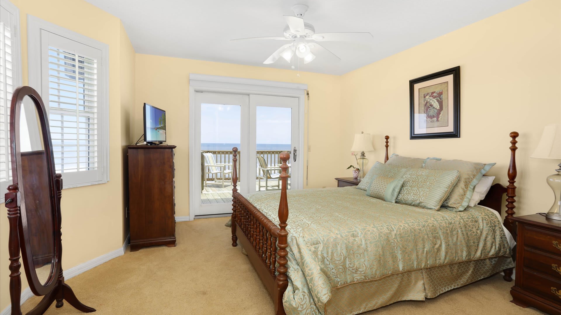 Southern Charm | Wren Beach Rentals by Portoro