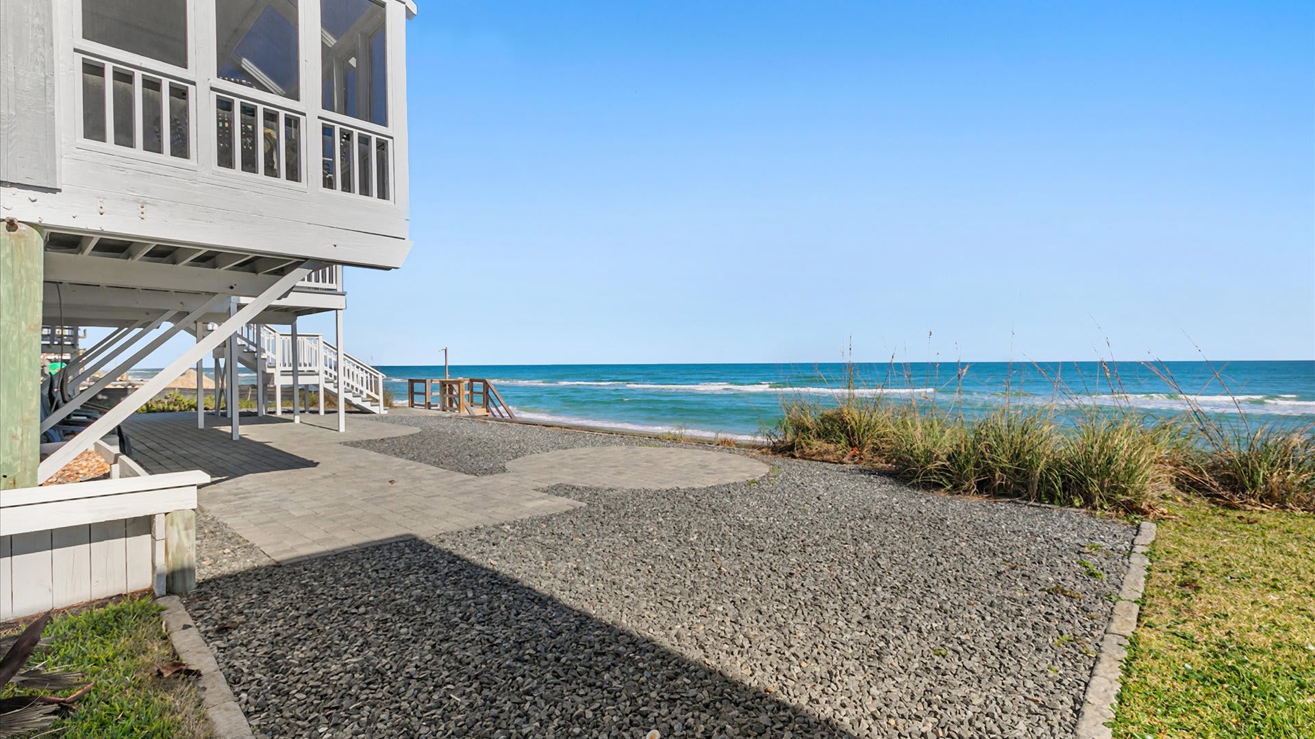 Southern Charm | Wren Beach Rentals by Portoro