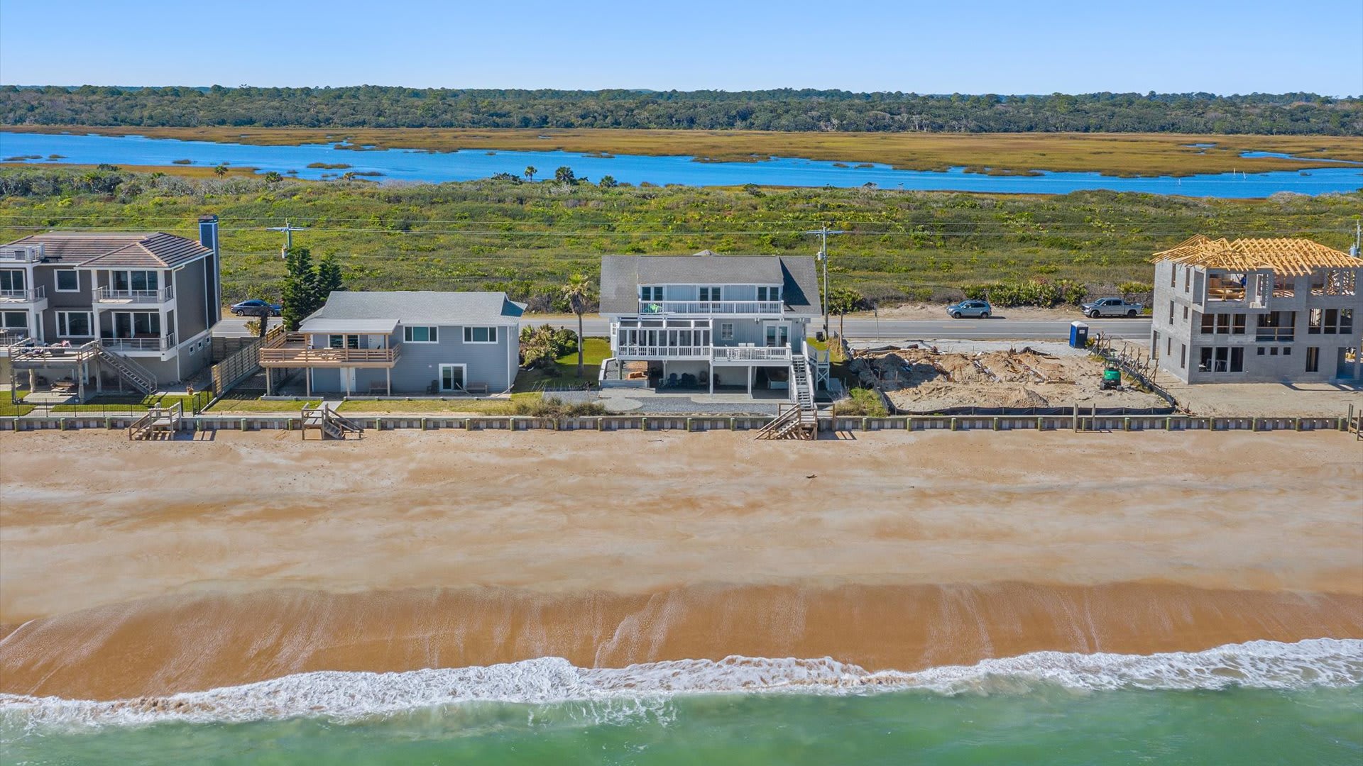 Southern Charm | Wren Beach Rentals by Portoro