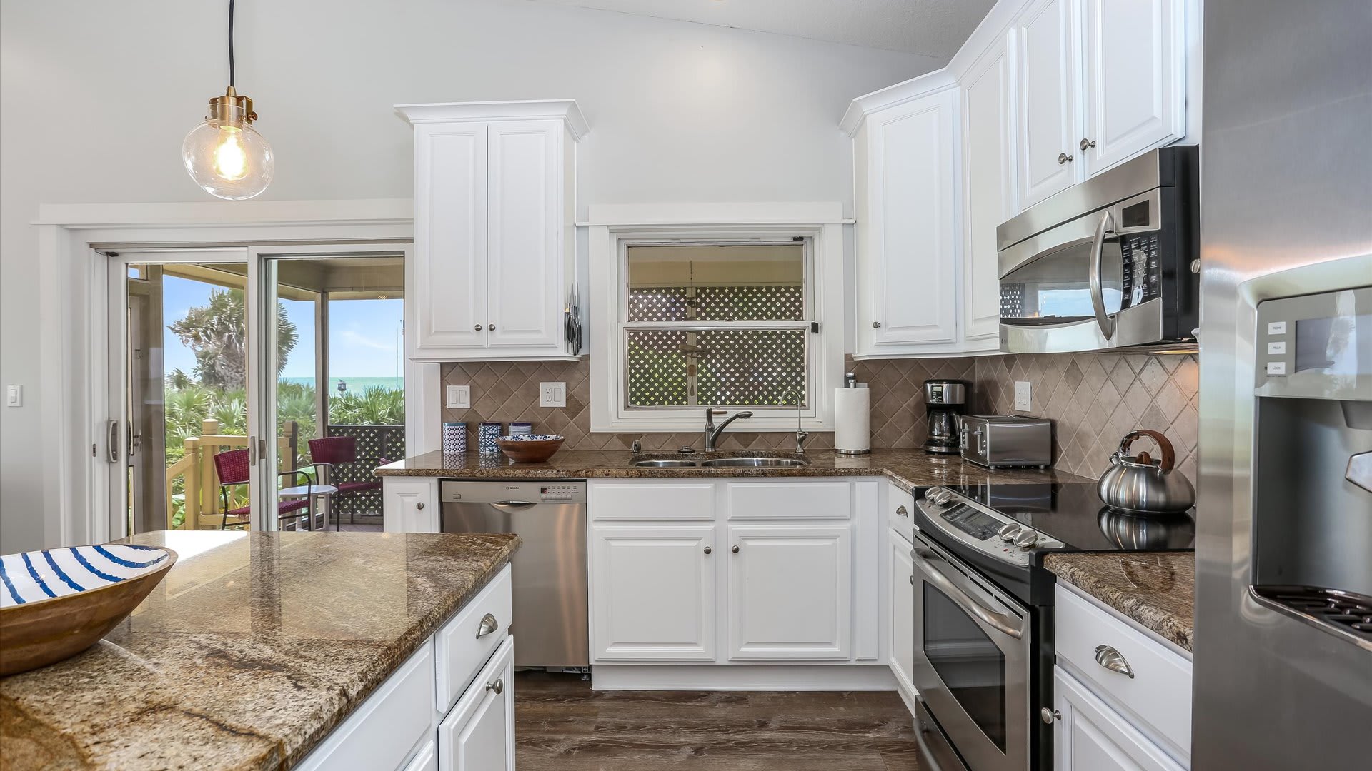 Sunrise-Sunset | Wren Beach Rentals by Portoro
