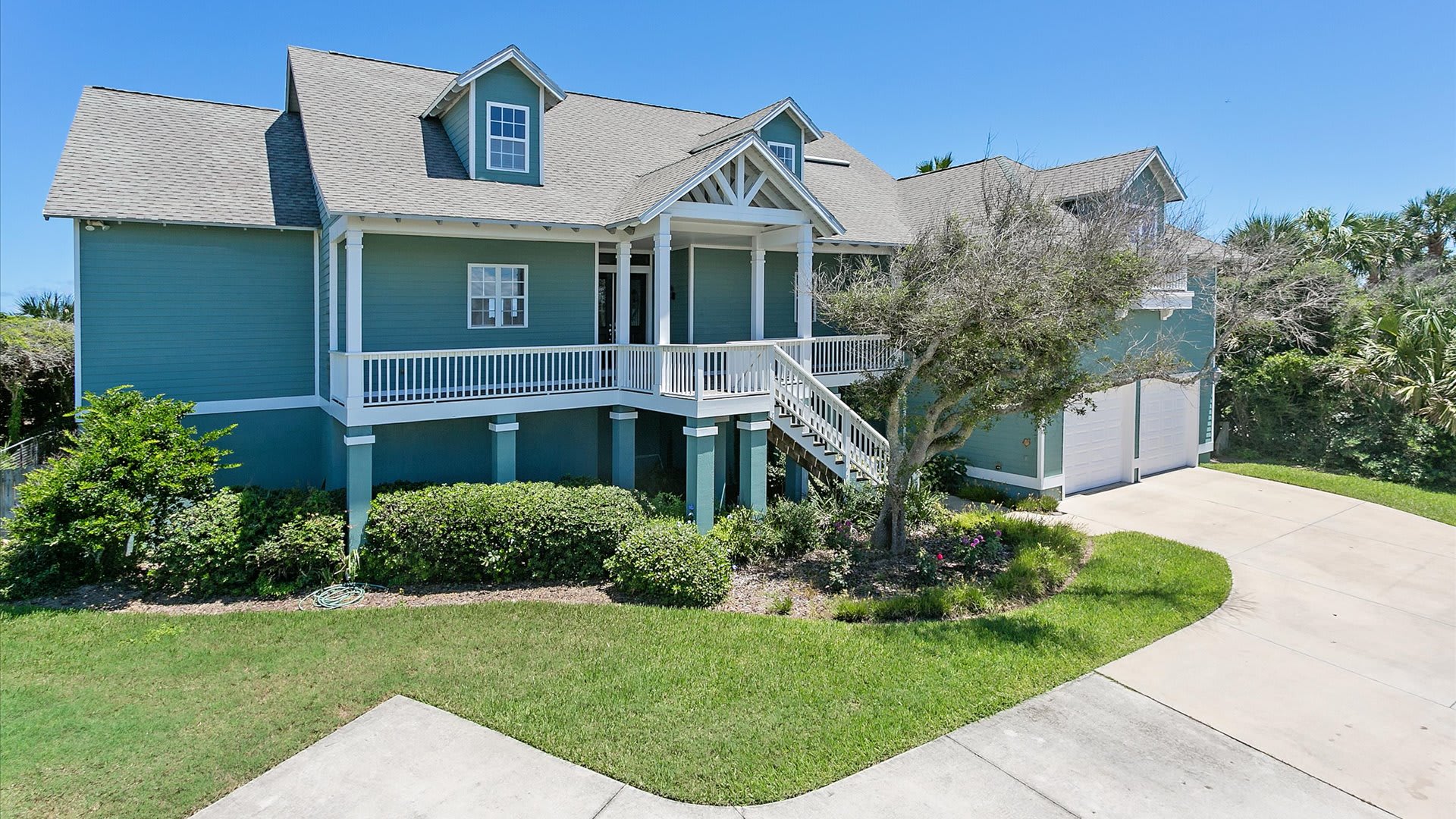 Seawatch | Wren Beach Rentals by Portoro