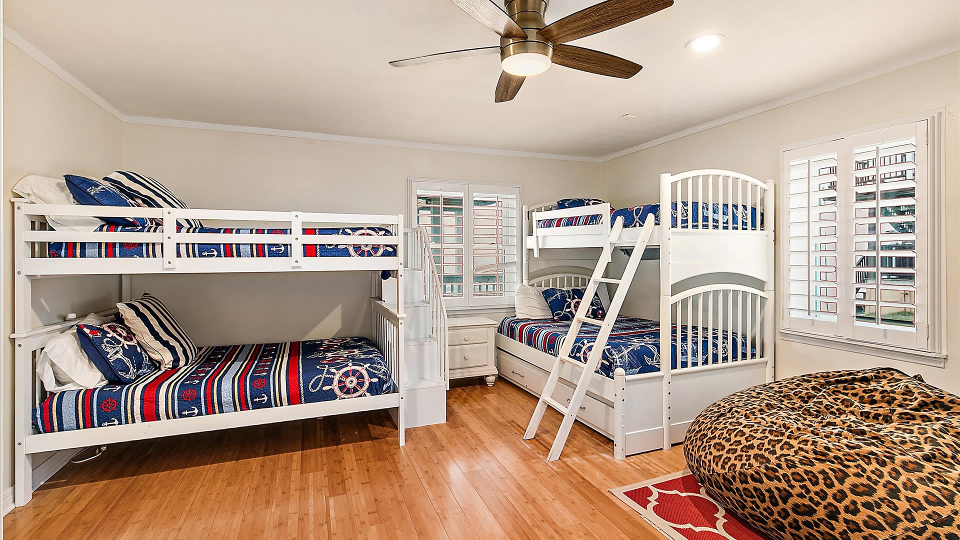 Sandy Cheeks | Wren Beach Rentals by Portoro